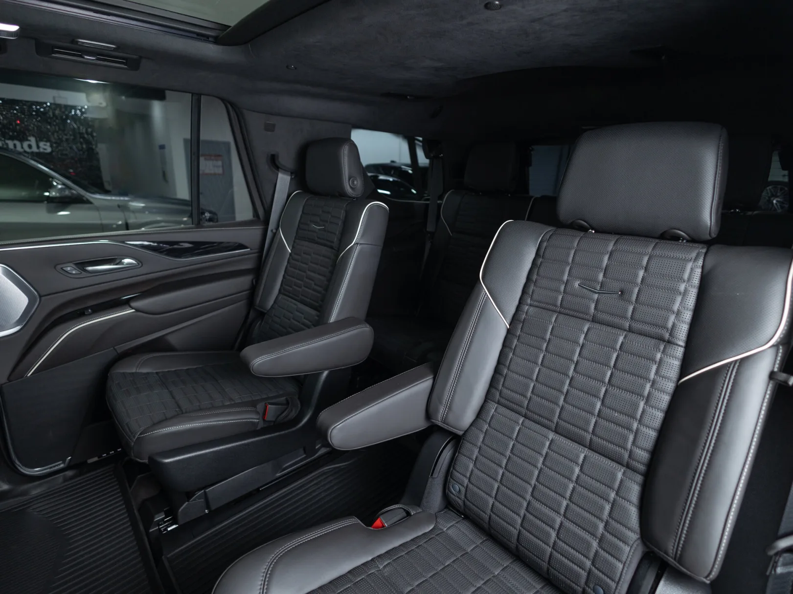 Cadillac Escalade-V V-series I, 2024 — экстерьер, фото 35
