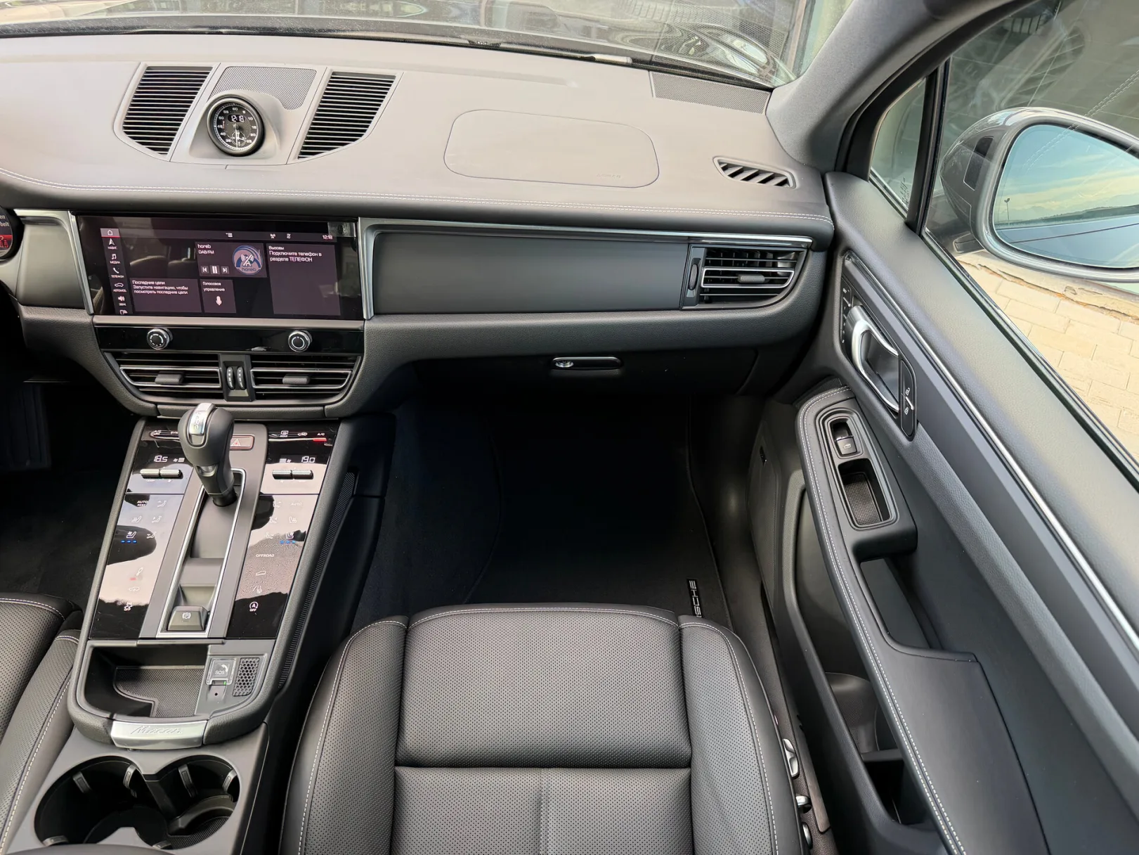 Porsche Macan T I Рестайлинг 2, 2026 — экстерьер, фото 25
