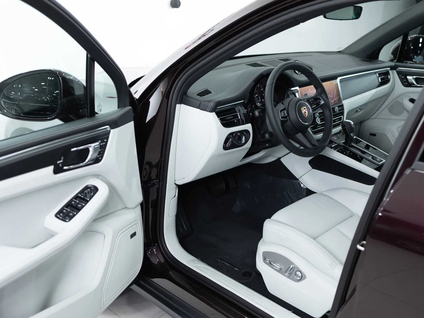 Porsche Macan Базовая I Рестайлинг 2, 2024 — экстерьер, фото 7
