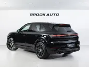Porsche Cayenne Базовая III Рестайлинг, 2026 — экстерьер, фото 4