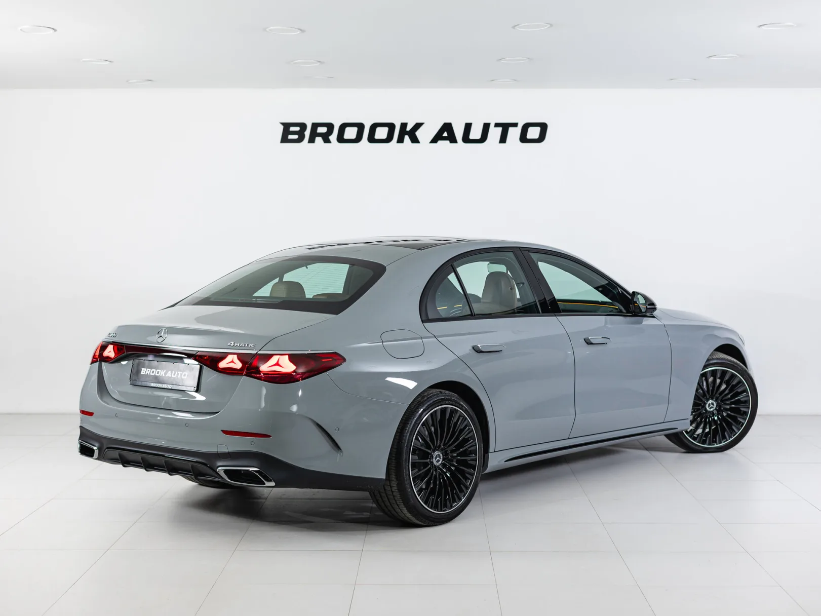 Mercedes-Benz E-Класс E 300 4MATIC AMG Line VI (W214, S214), 2026 — экстерьер, фото 6
