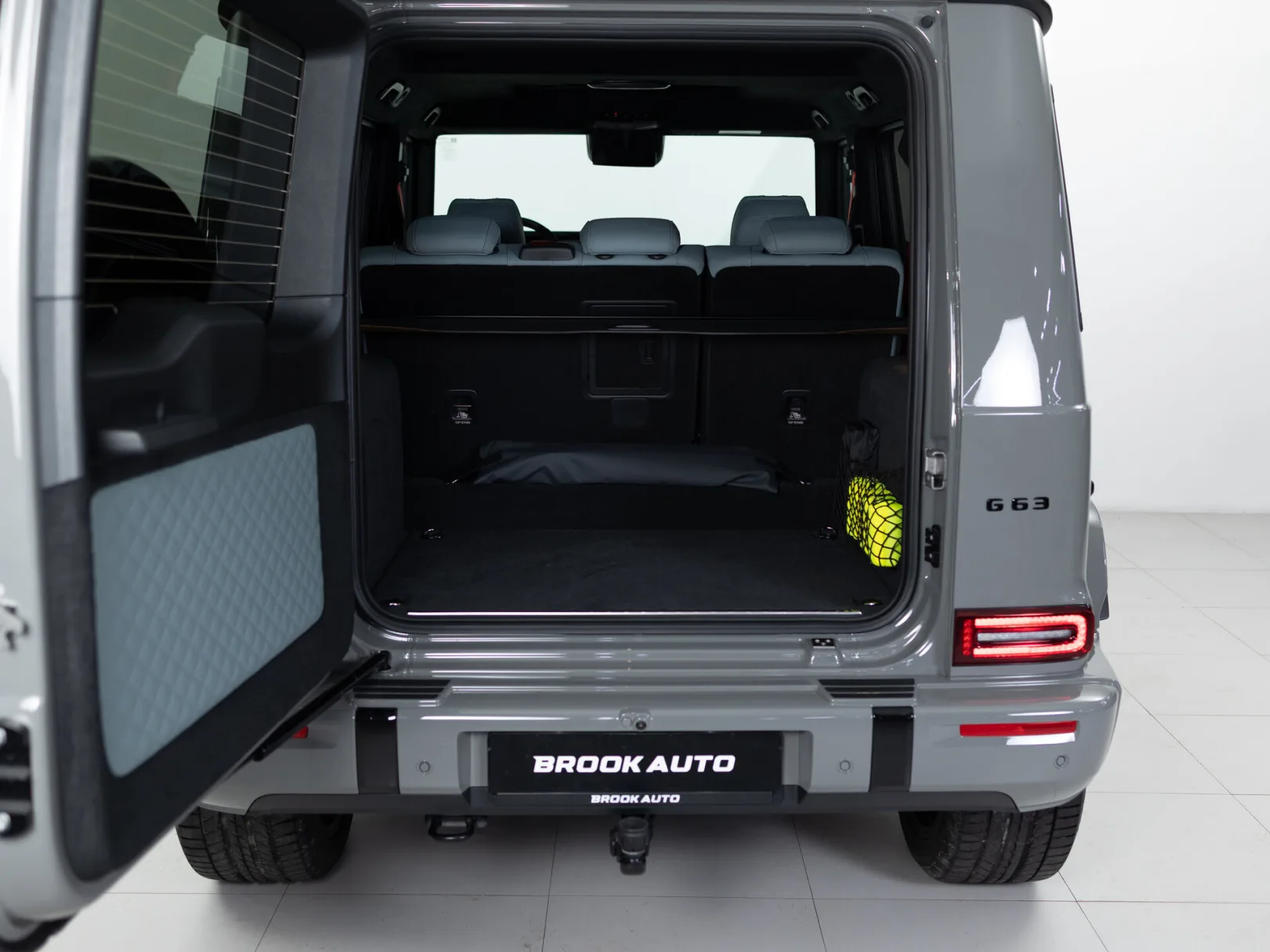 Mercedes-Benz G-Класс AMG G 63 II (W465) Рестайлинг, 2025 — экстерьер, фото 35
