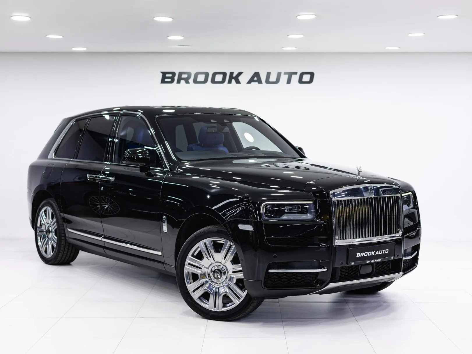 Rolls-Royce Cullinan Individual I (Series I), 2020 — экстерьер, фото 3