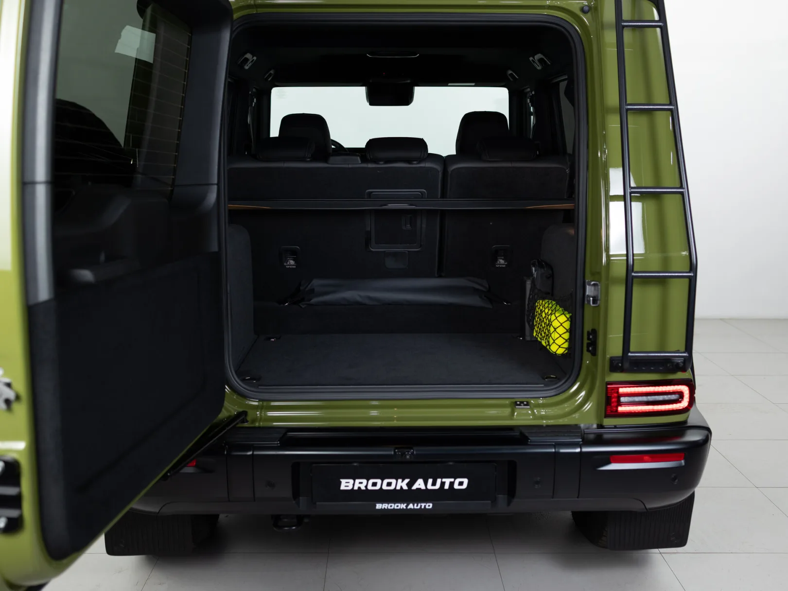 Mercedes-Benz G-Класс G 450 d Professional Line III (W465) Рестайлинг, 2025 — экстерьер, фото 34