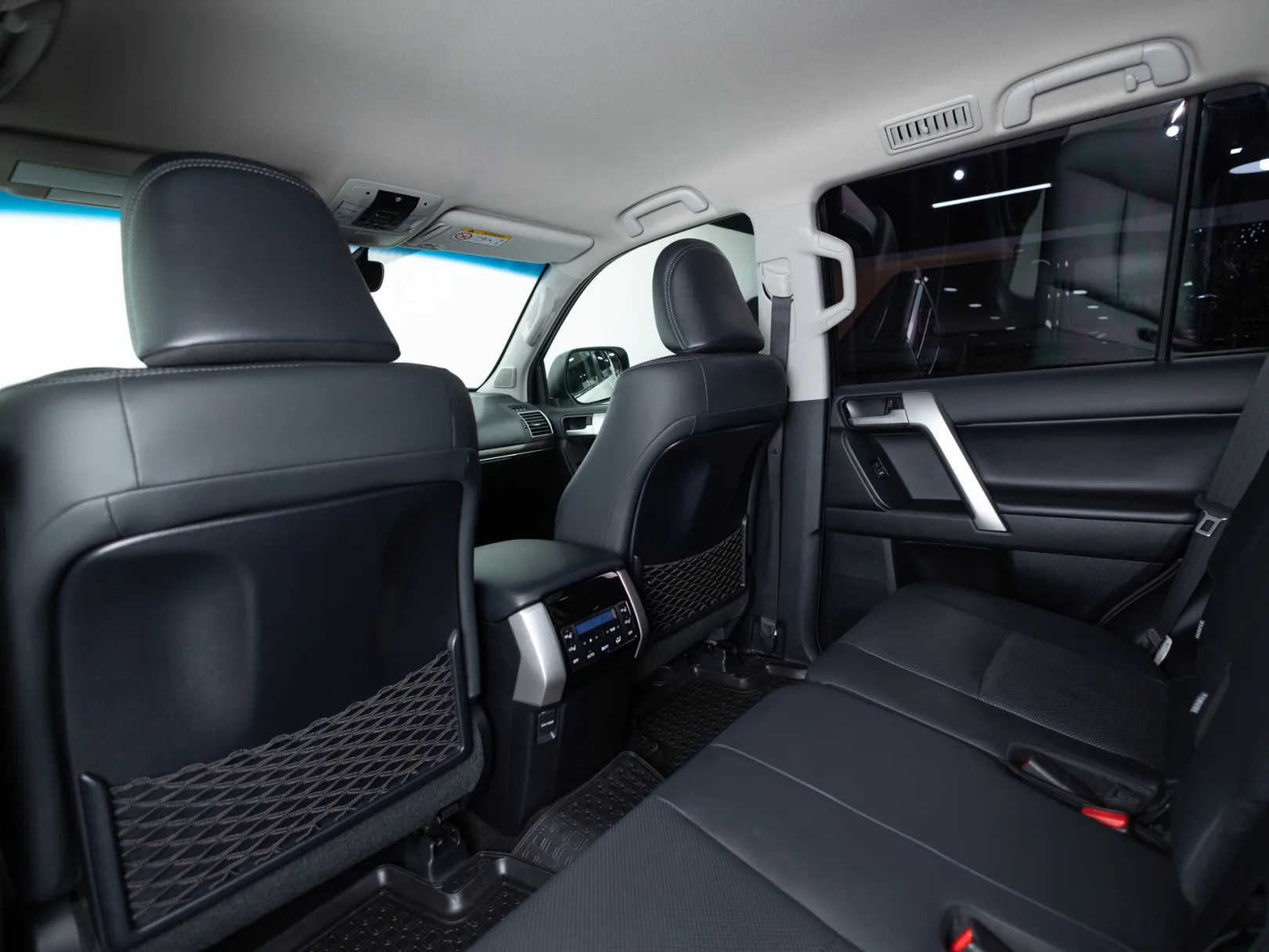 Toyota Land Cruiser Prado Престиж 150 Series Рестайлинг 2, 2020 — экстерьер, фото 23