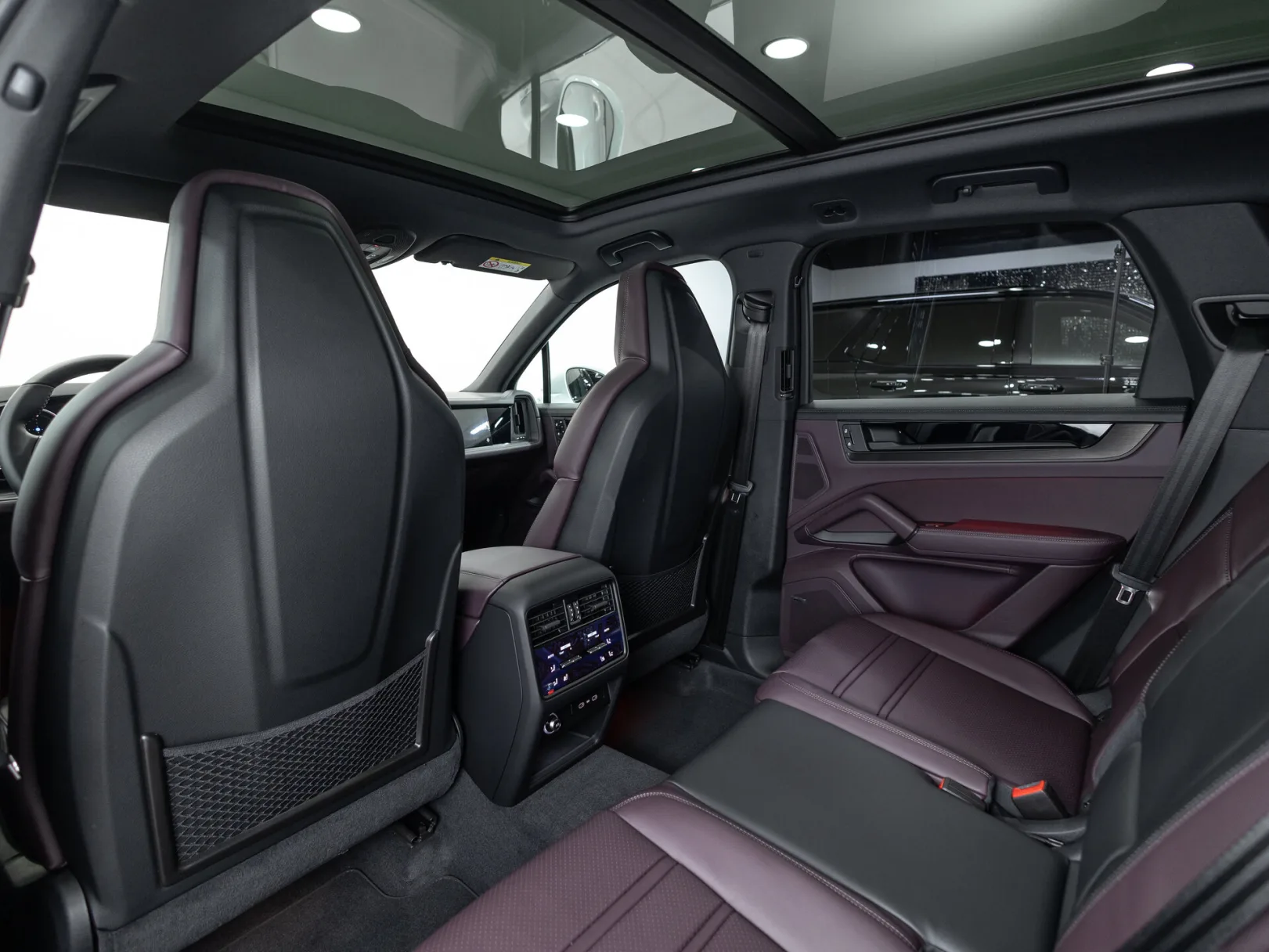Porsche Cayenne Базовая III Рестайлинг, 2026 — экстерьер, фото 28