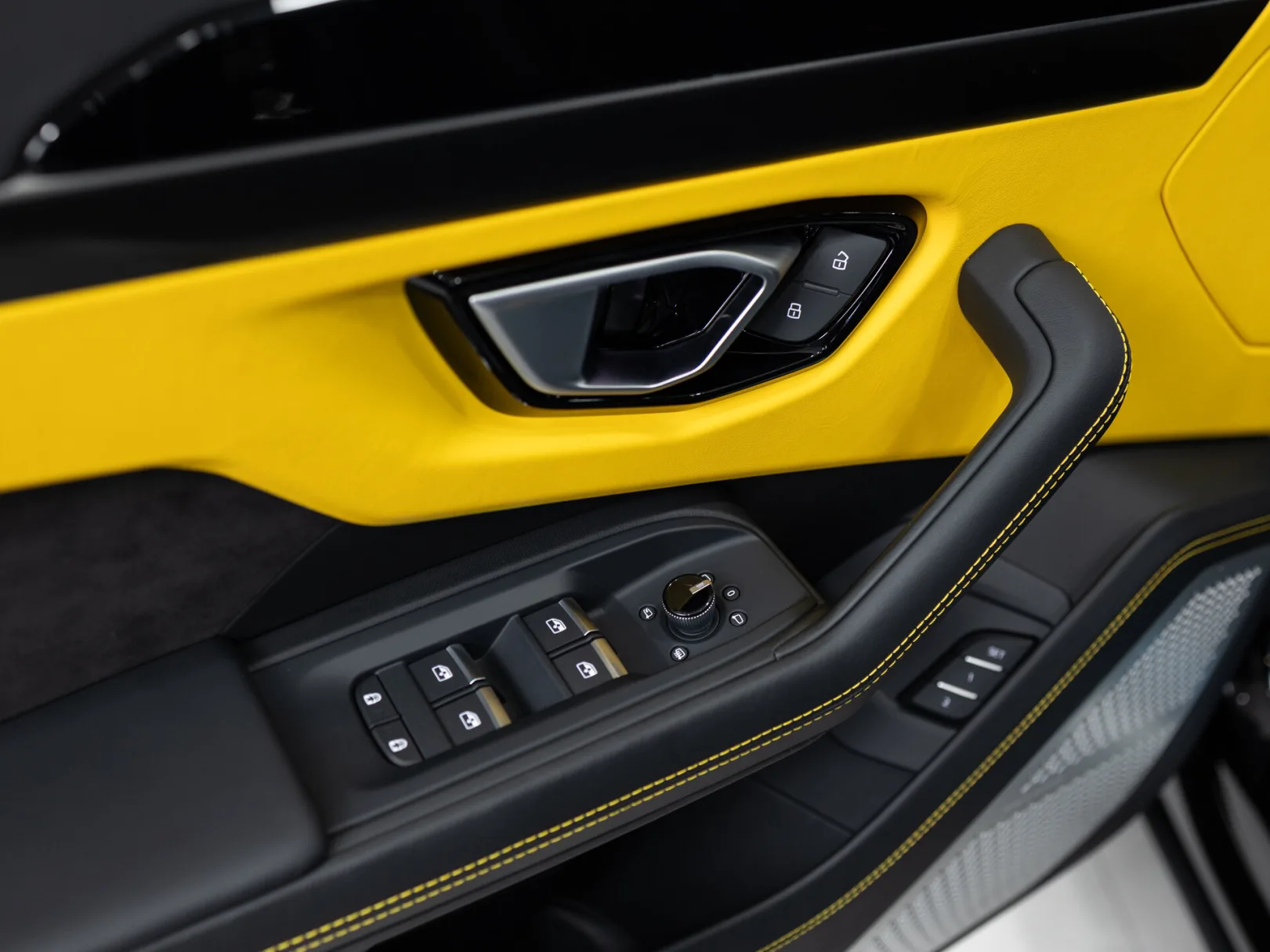 Lamborghini Urus Individual I, 2021 — экстерьер, фото 9