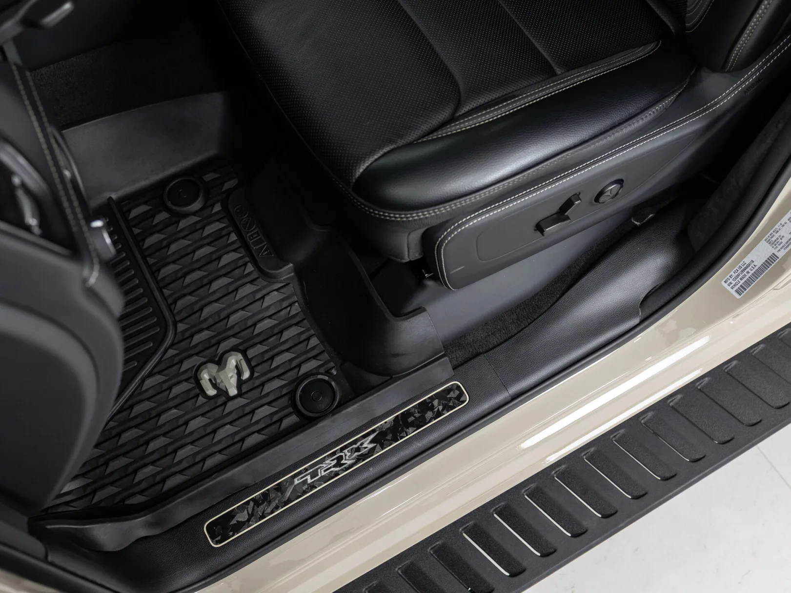 Ram 1500 TRX V, 2022 — экстерьер, фото 11