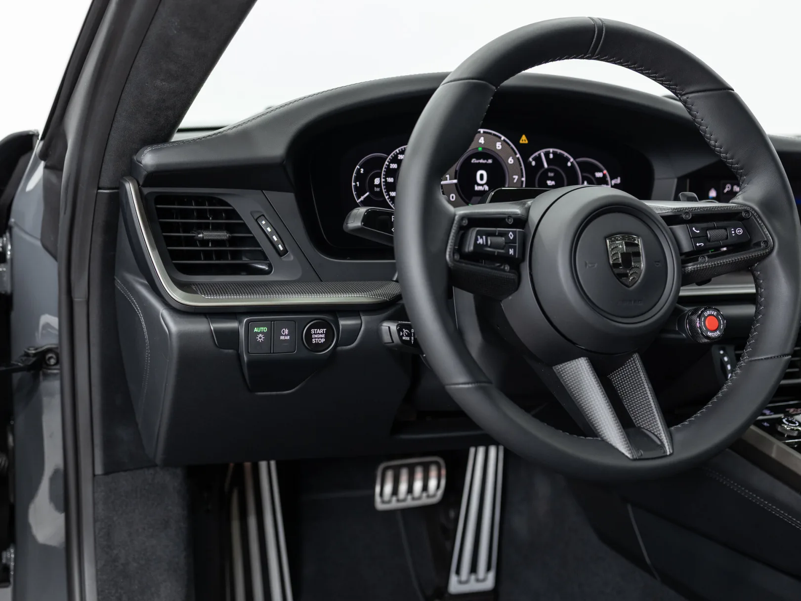 Porsche 911 Turbo S VIII (992) Рестайлинг, 2026 — экстерьер, фото 15