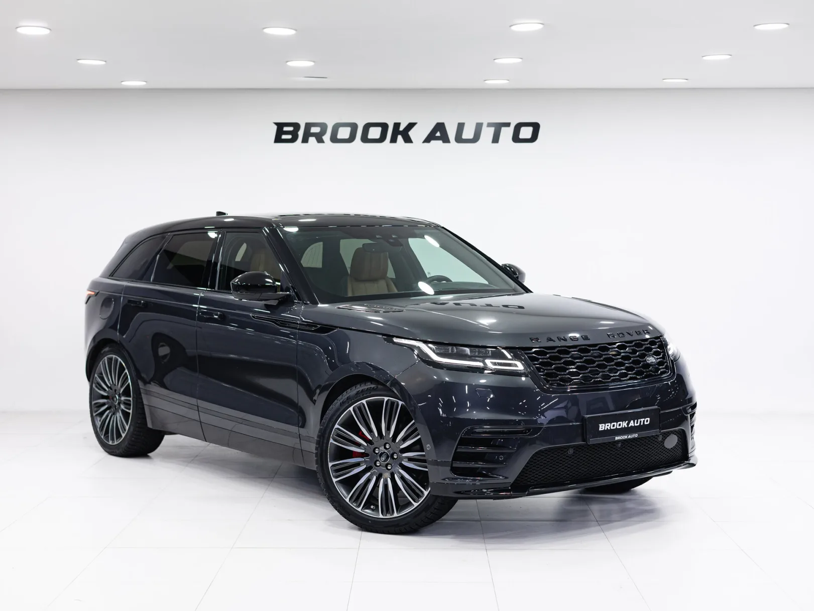 Land Rover Range Rover Velar R-Dynamic HSE I, 2018 — экстерьер, фото 3