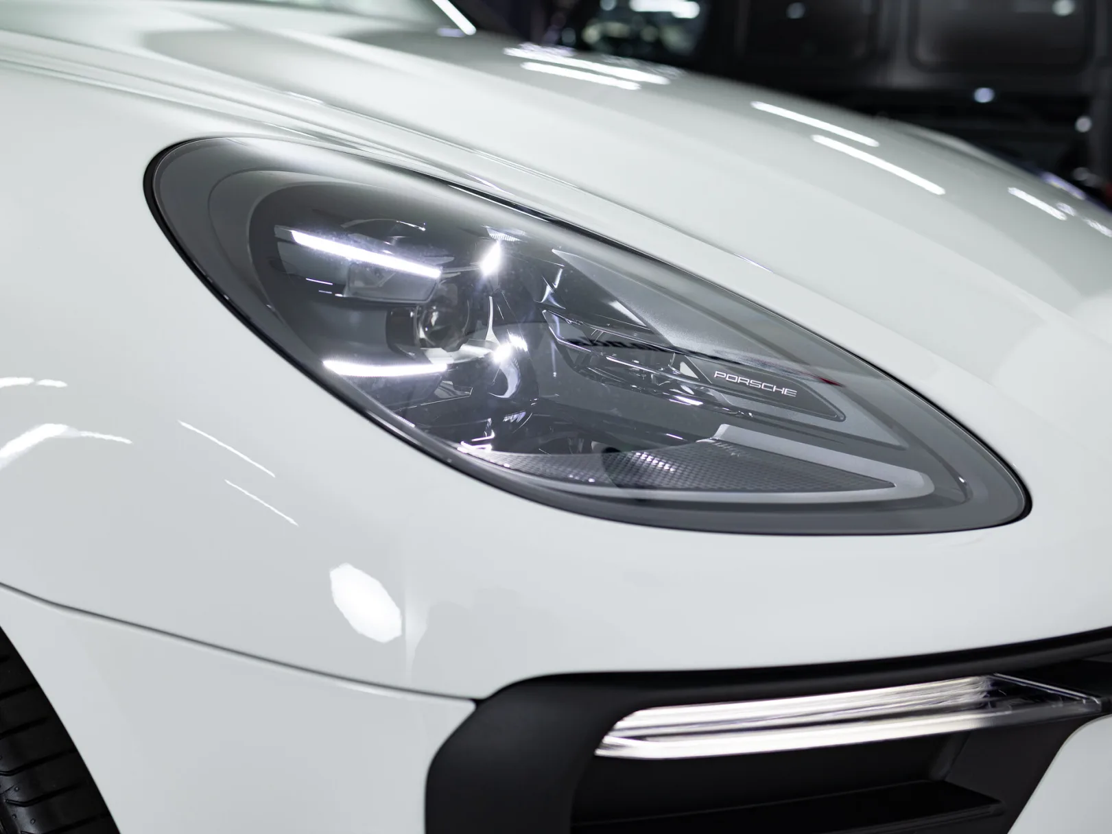 Porsche Macan Базовая I Рестайлинг 2, 2024 — экстерьер, фото 22