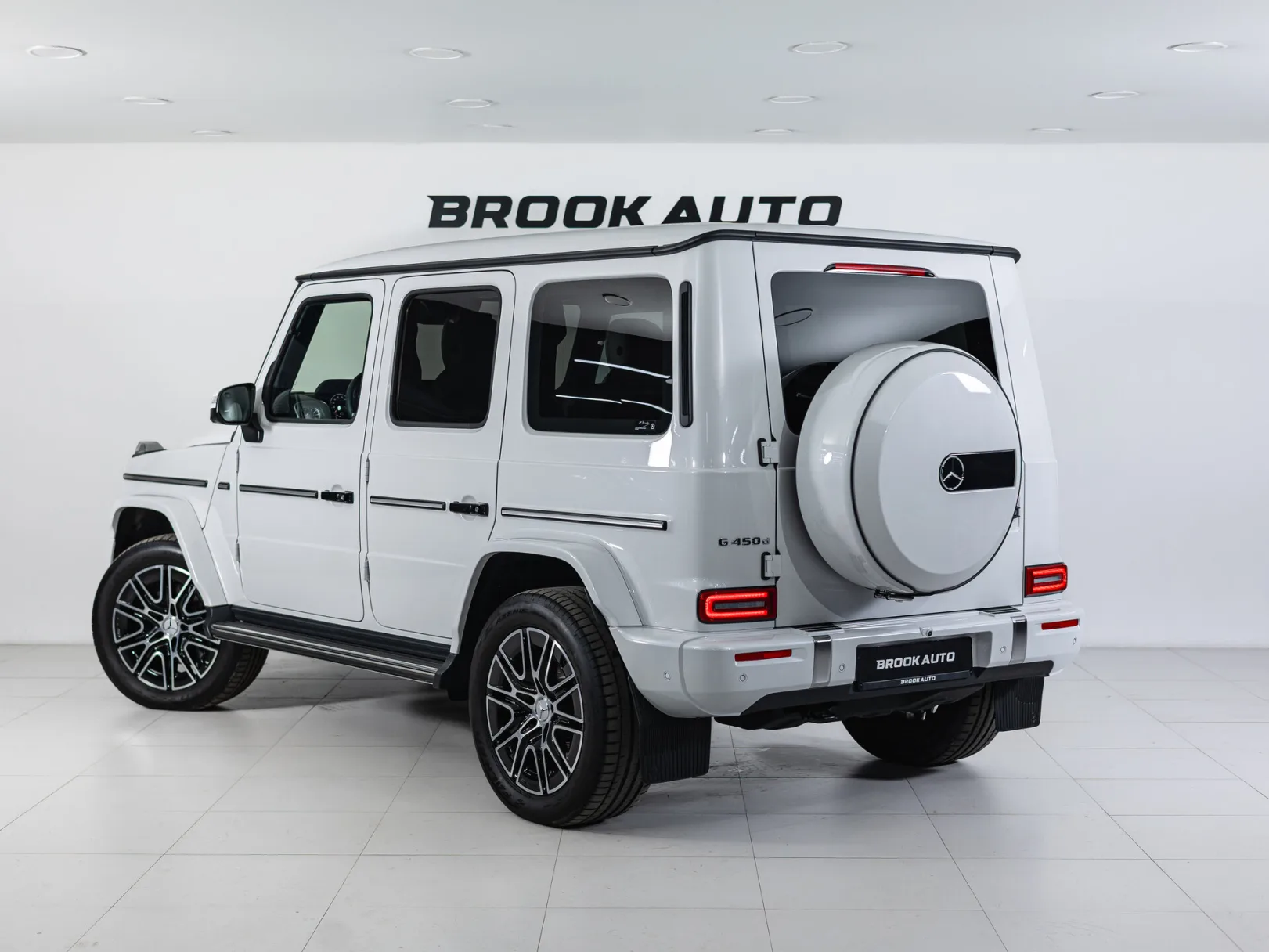 Mercedes-Benz G-Класс G 450 d AMG Line III (W465) Рестайлинг, 2024 — экстерьер, фото 4