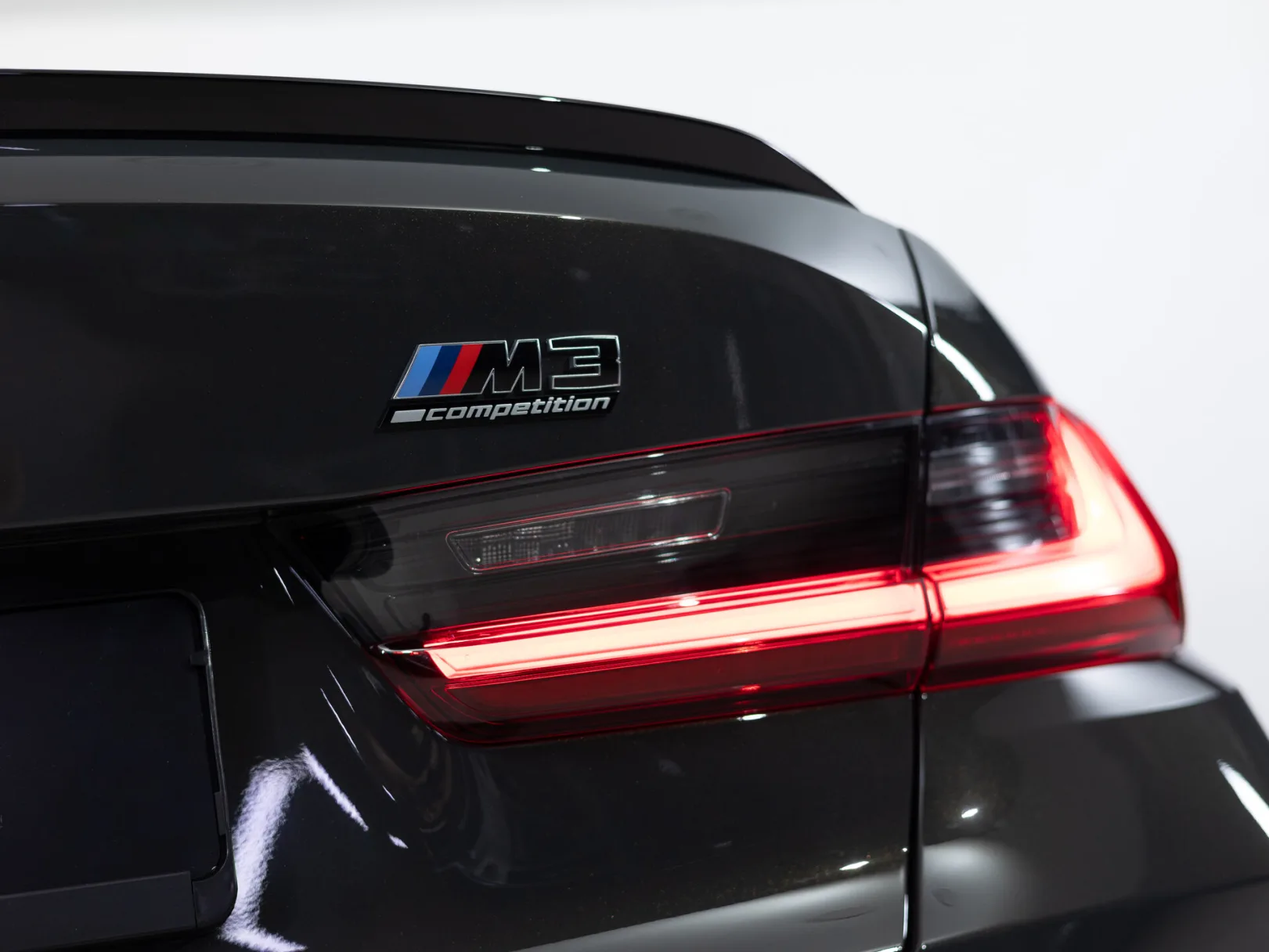 BMW M3 Competition VI (G80) Рестайлинг, 2025 — экстерьер, фото 31