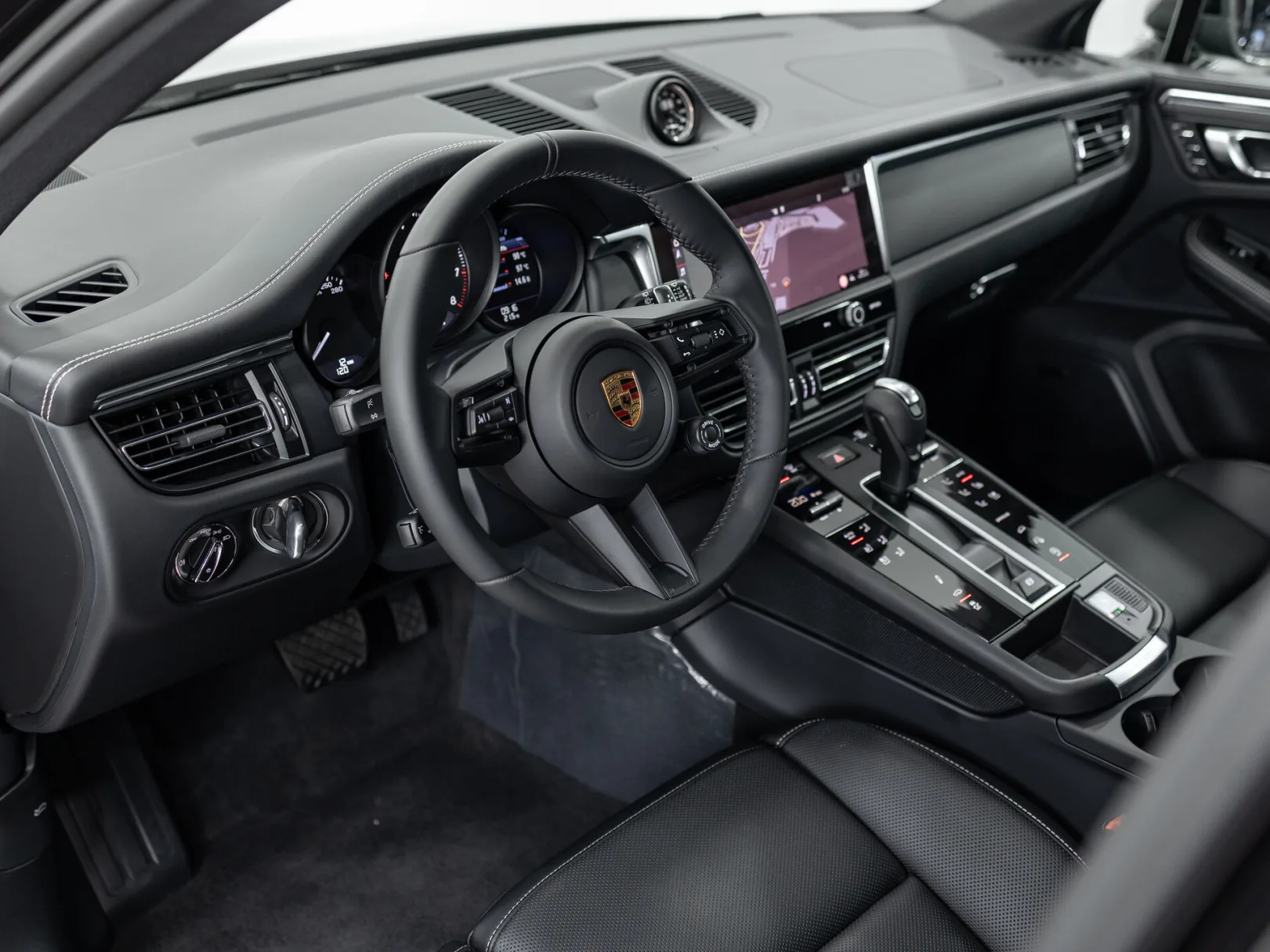 Porsche Macan T I Рестайлинг 2, 2026 — экстерьер, фото 10