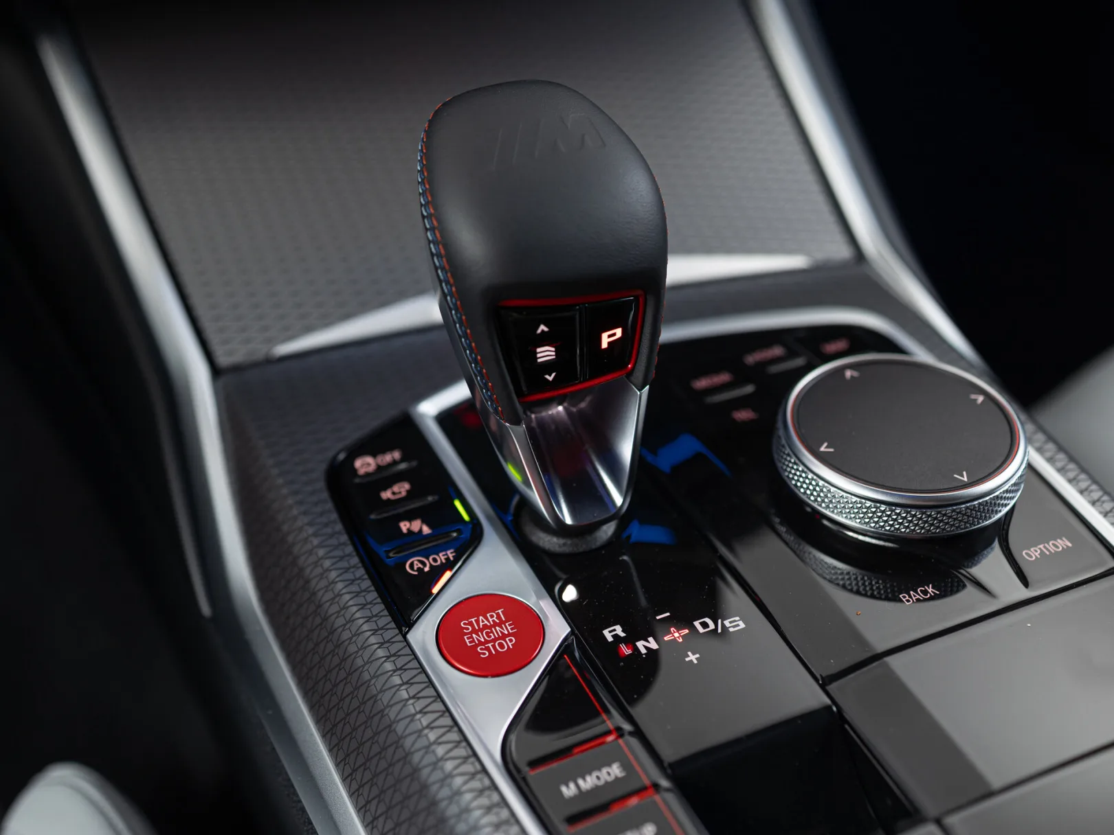 BMW M4 Competition xDrive G82/G83 Рестайлинг, 2025 — экстерьер, фото 20