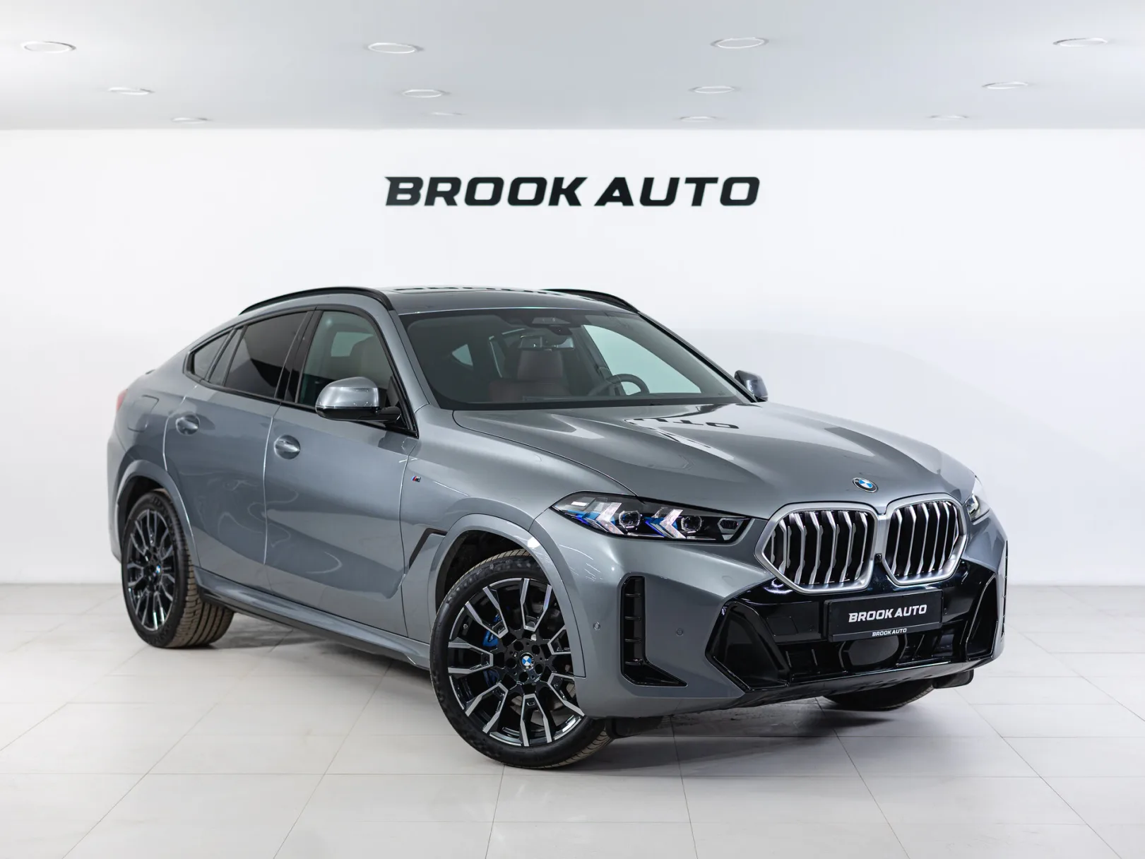 BMW X6 xDrive40i III (G06) Рестайлинг, 2025 — экстерьер, фото 3