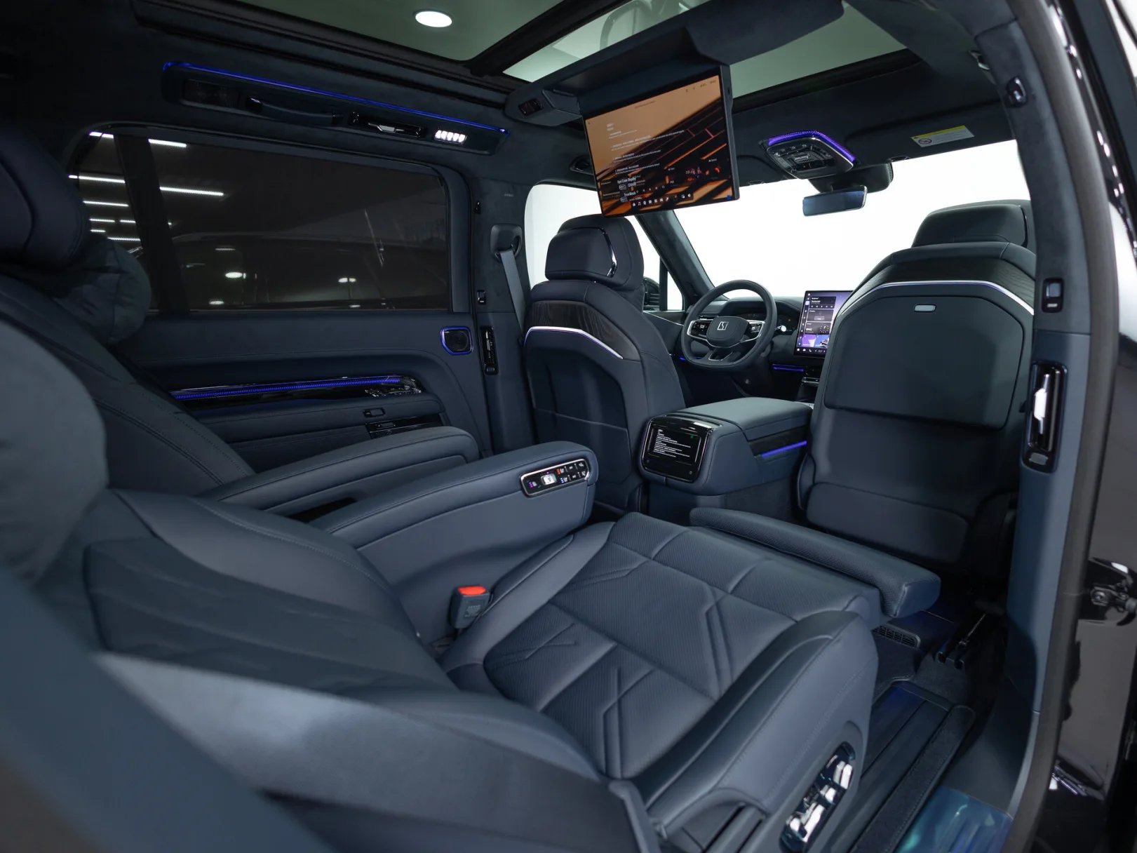 Zeekr 9X Max (6 seats) I, 2025 — экстерьер, фото 20