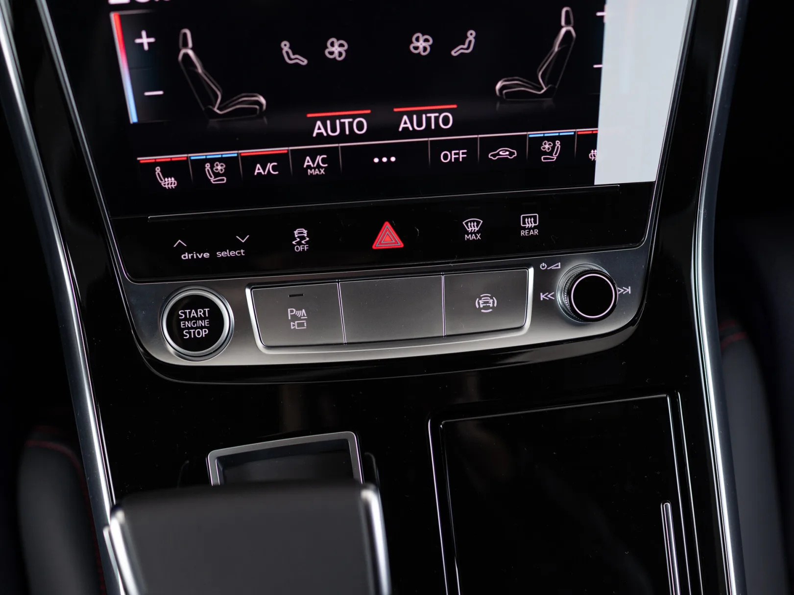 Audi Q8 55 TFSI I (4M) Рестайлинг, 2025 — экстерьер, фото 17