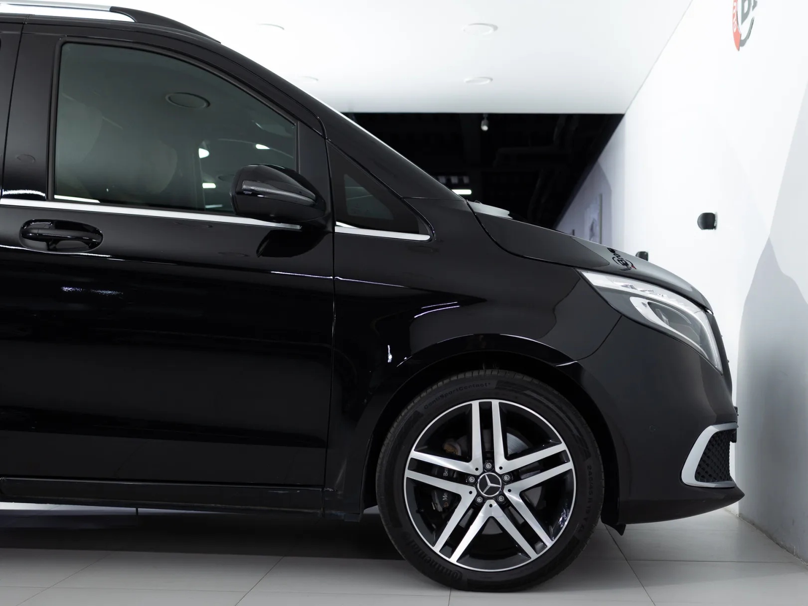 Mercedes-Benz V-Класс VIP III (W447) Рестайлинг, 2020 — экстерьер, фото 31