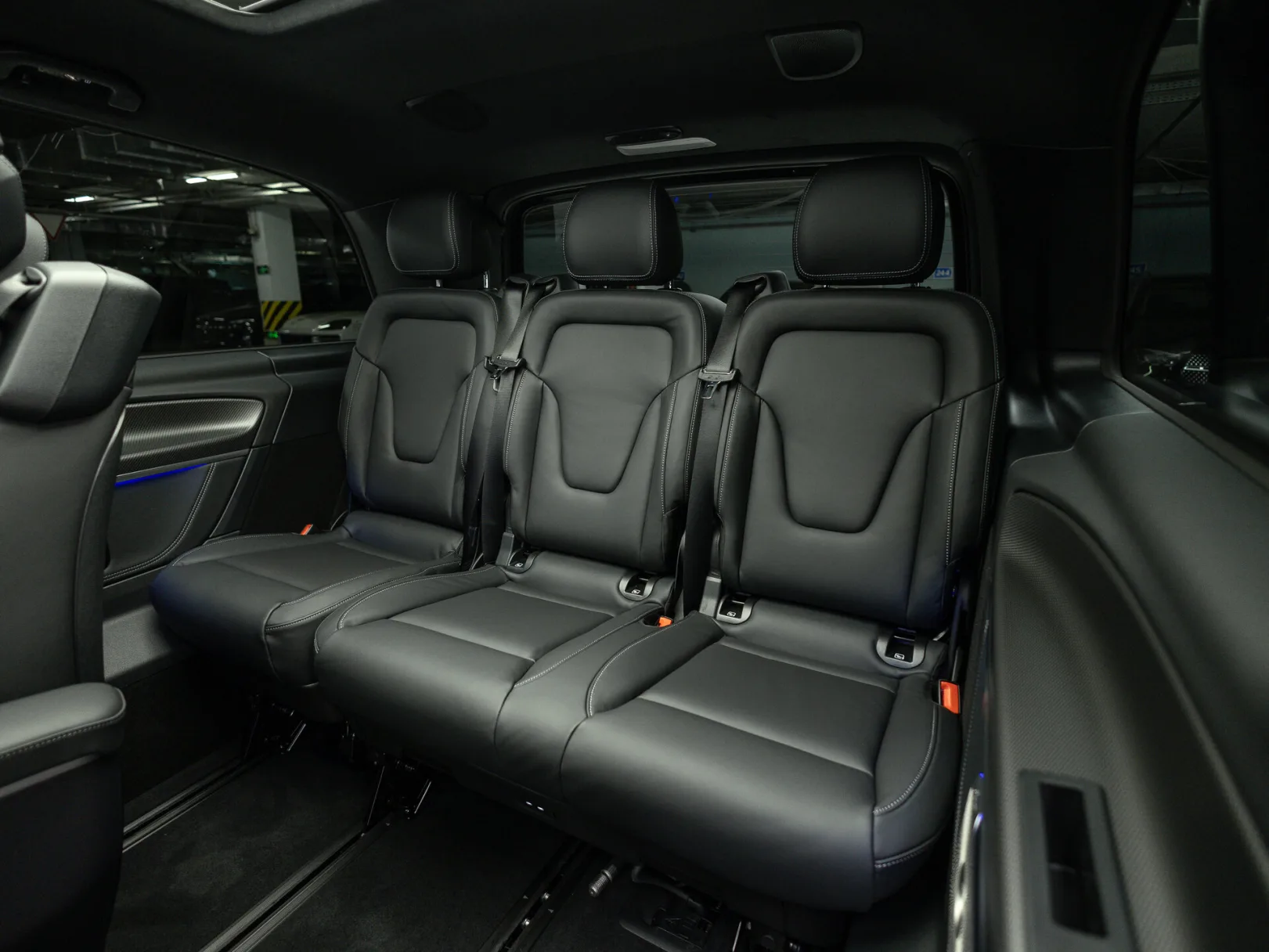 Mercedes-Benz V-Класс Exclusive AMG Line III (W447) Рестайлинг 2, 2026 — экстерьер, фото 34