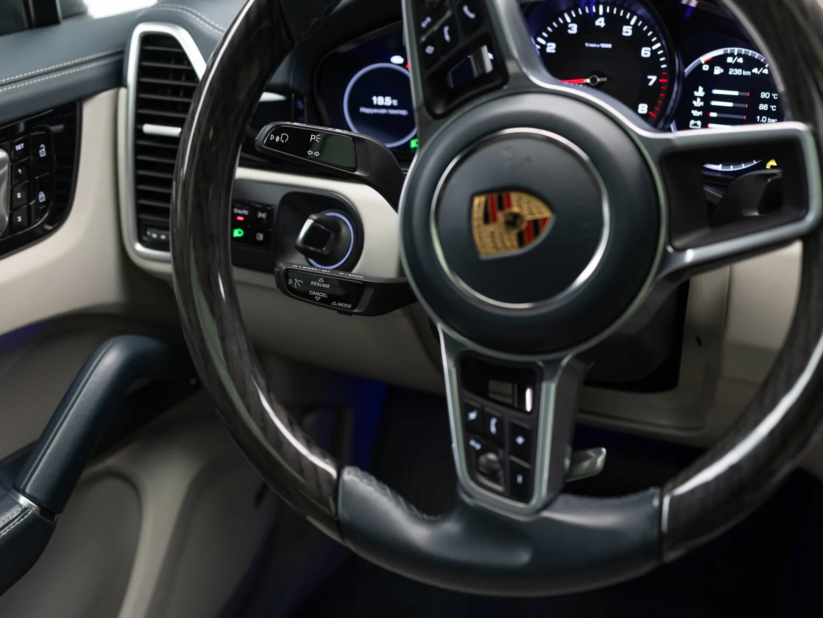 Porsche Cayenne Базовая III, 2019 — экстерьер, фото 18