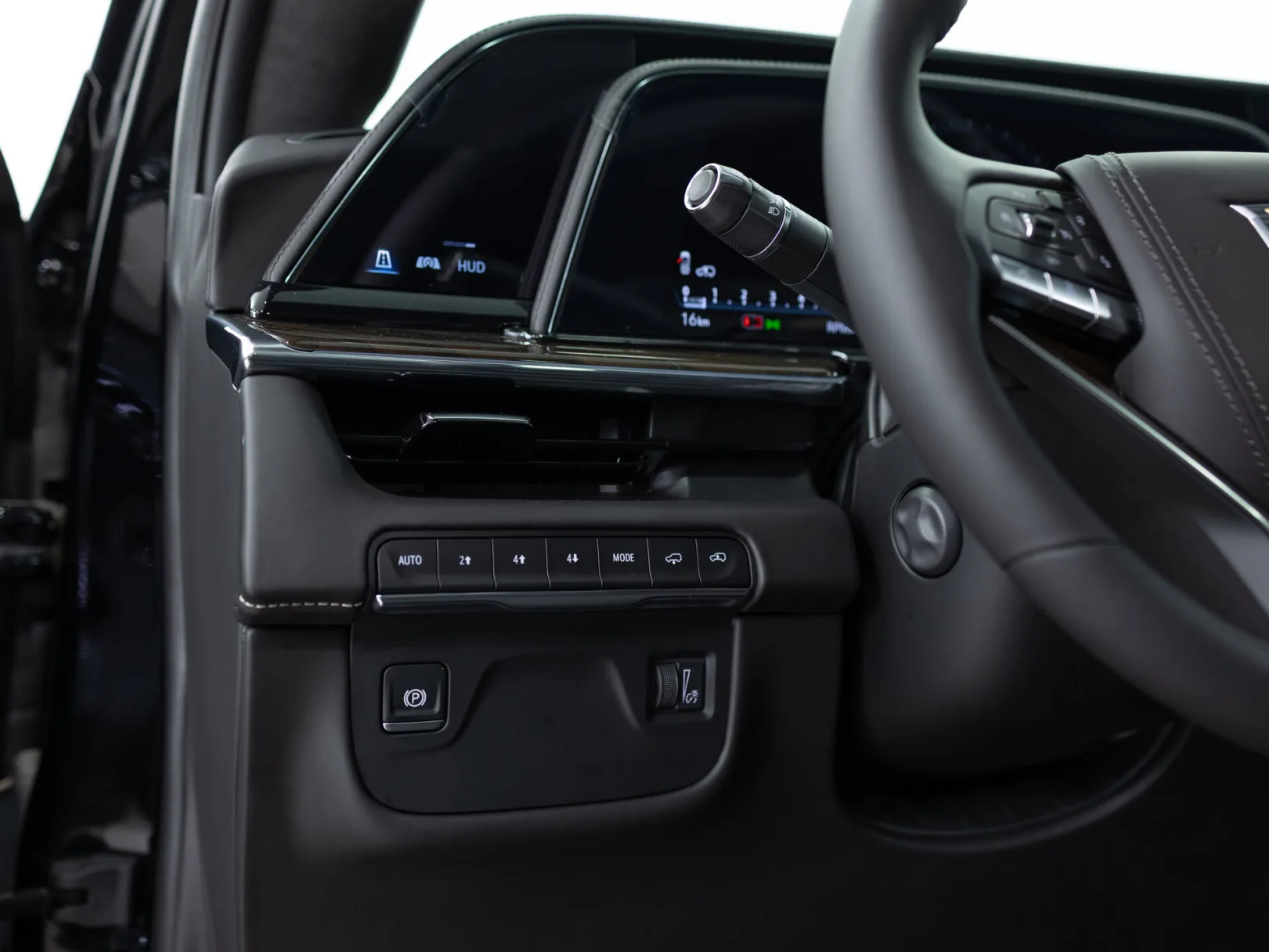 Cadillac Escalade Sport Platinum V Рестайлинг, 2024 — экстерьер, фото 15