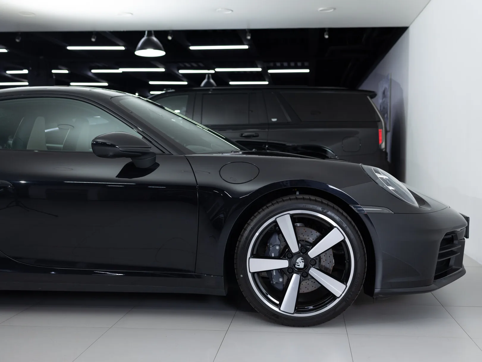 Porsche 911 Carrera VIII (992) Рестайлинг, 2025 — экстерьер, фото 25