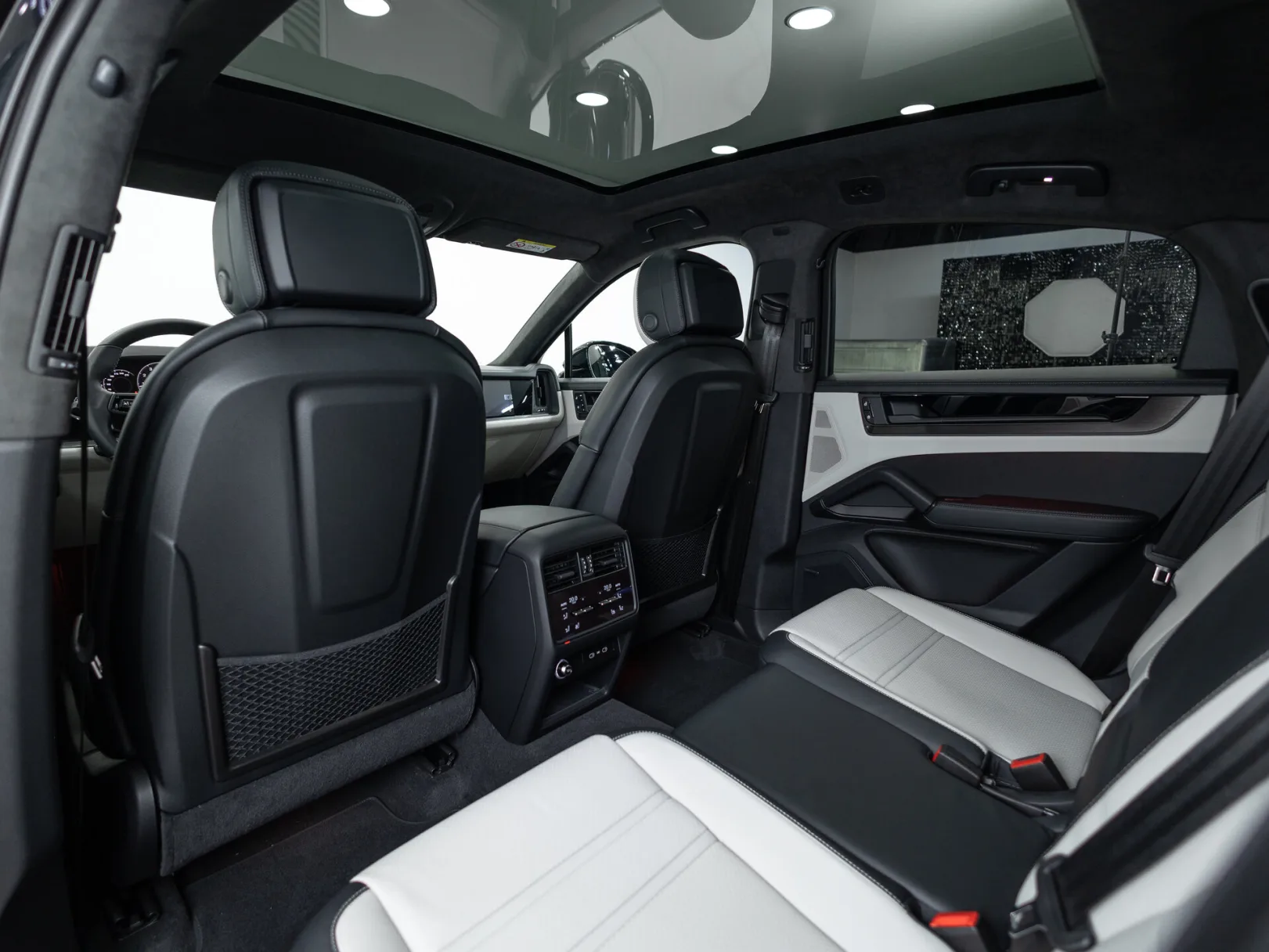 Porsche Cayenne Coupé III Рестайлинг, 2026 — экстерьер, фото 29