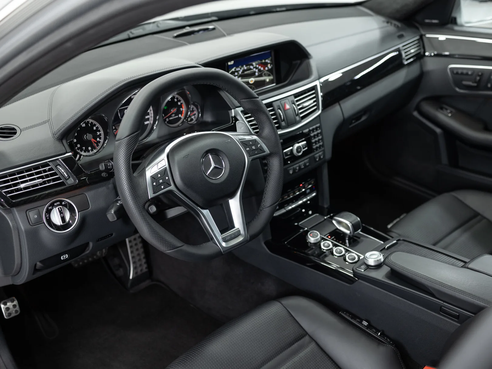 Mercedes-Benz E-Класс AMG E 63 AMG IV (W212, S212), 2011 — экстерьер, фото 11