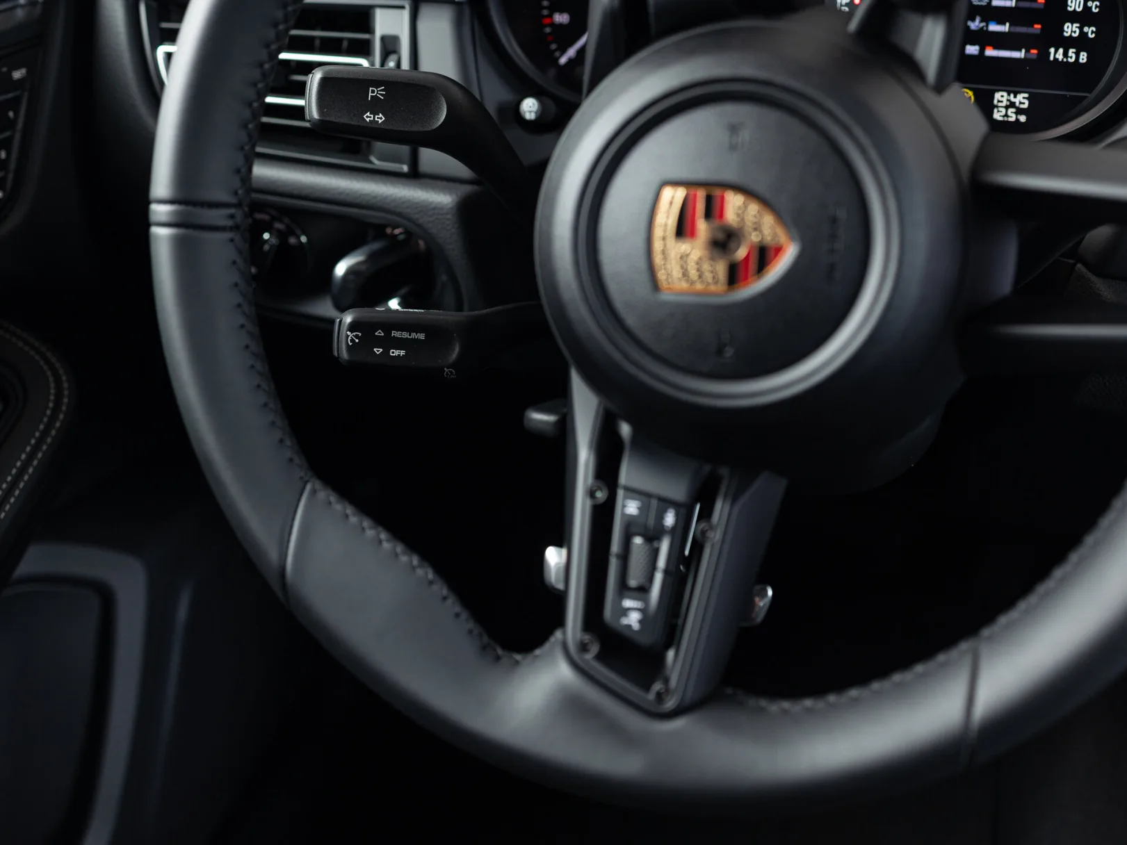 Porsche Macan Базовая I Рестайлинг 2, 2025 — экстерьер, фото 16