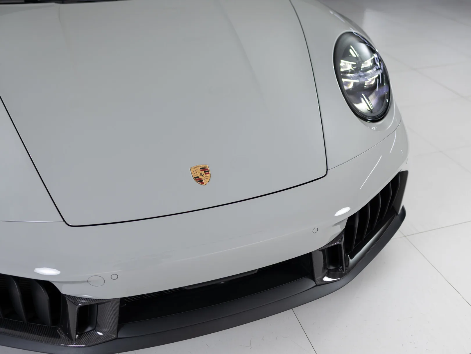 Porsche 911 Carrera 4 GTS VIII (992) Рестайлинг, 2025 — экстерьер, фото 35