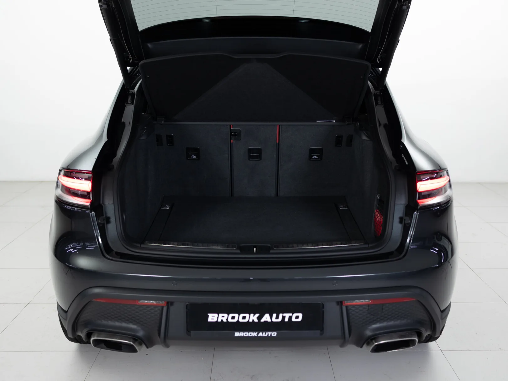 Porsche Macan Базовая I Рестайлинг 2, 2025 — экстерьер, фото 32