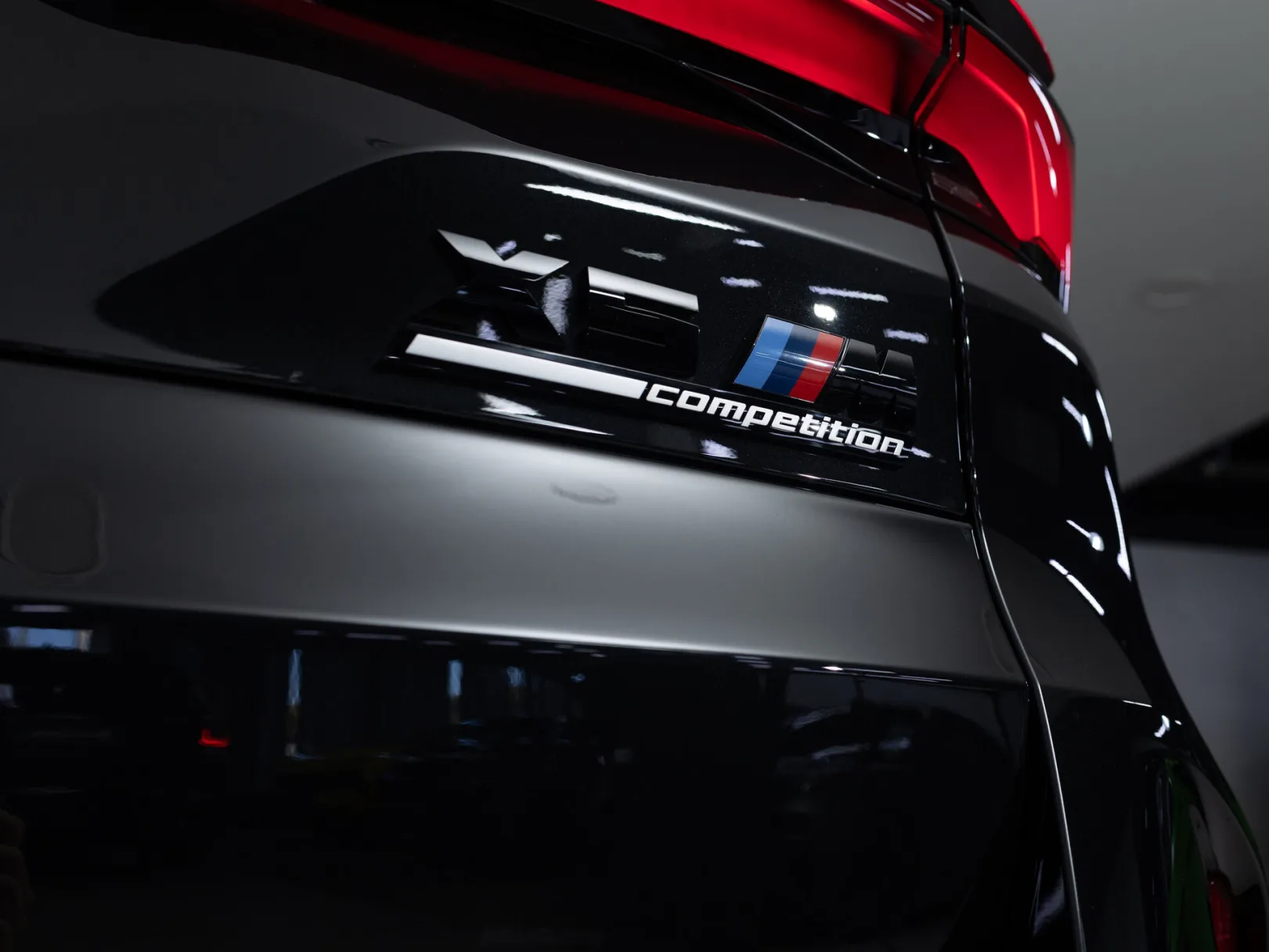 BMW X5 M Competition III (F95) Рестайлинг, 2024 — экстерьер, фото 38