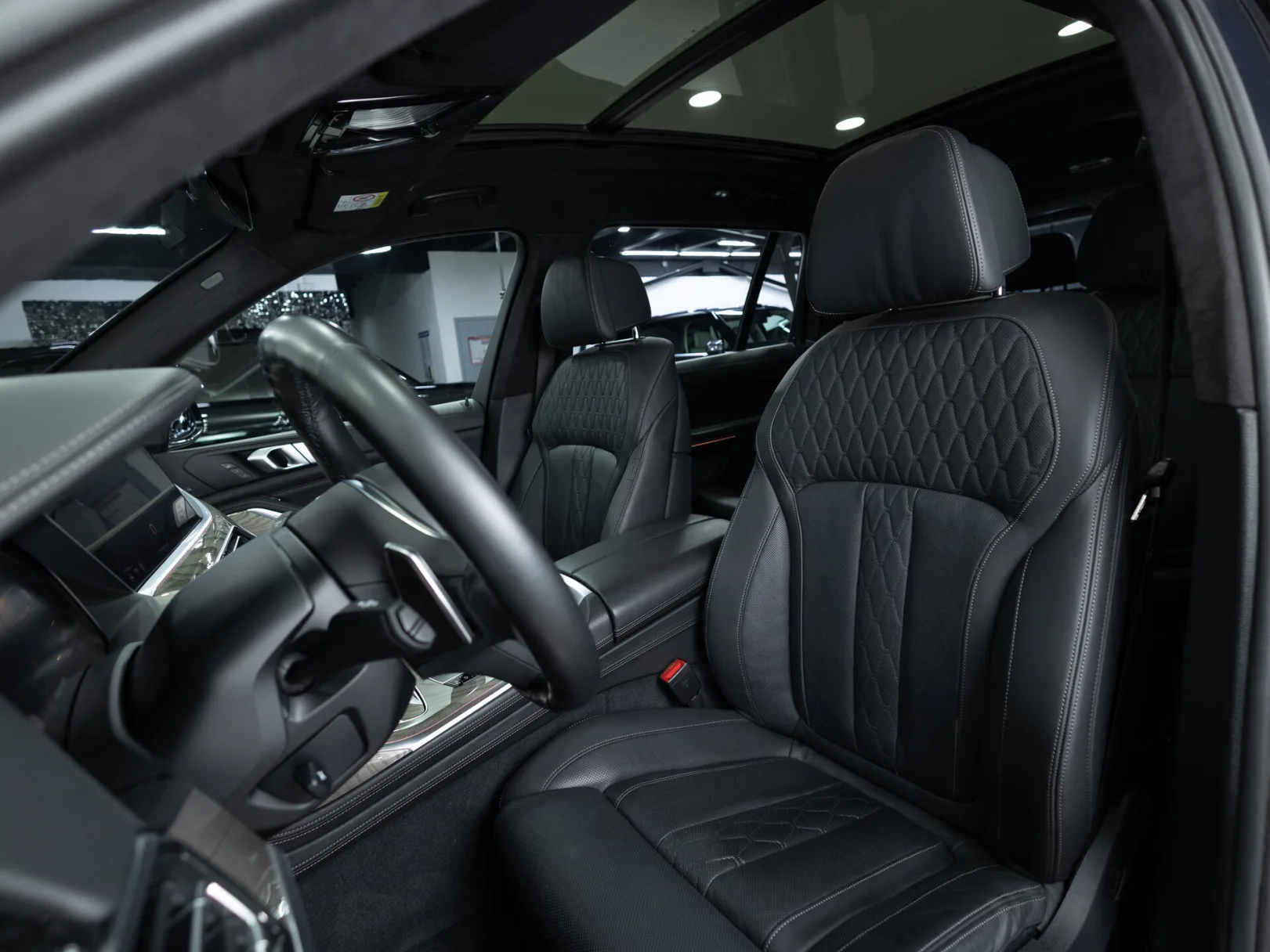 BMW X7 xDrive40i M Sport Pro I (G07), 2019 — экстерьер, фото 10