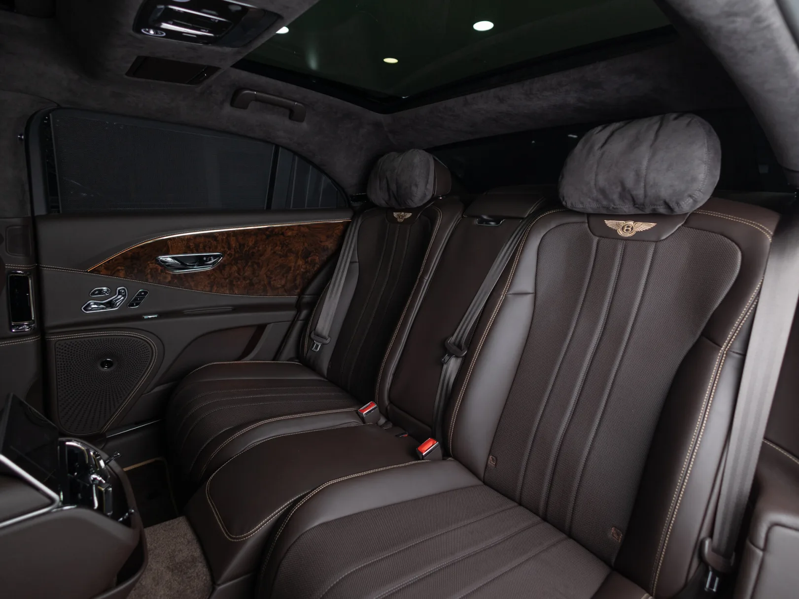 Bentley Flying Spur Individual III, 2022 — экстерьер, фото 33