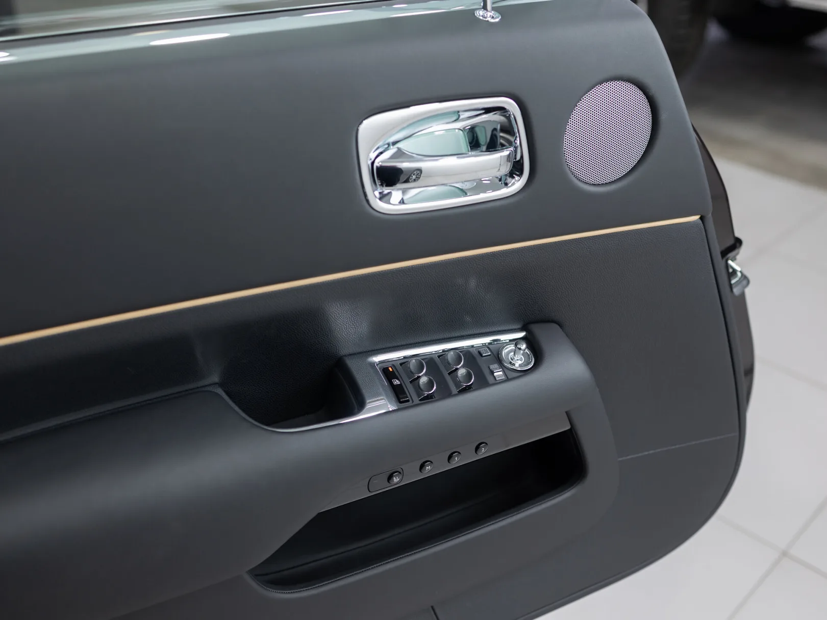 Rolls-Royce Wraith Individual I, 2017 — экстерьер, фото 12
