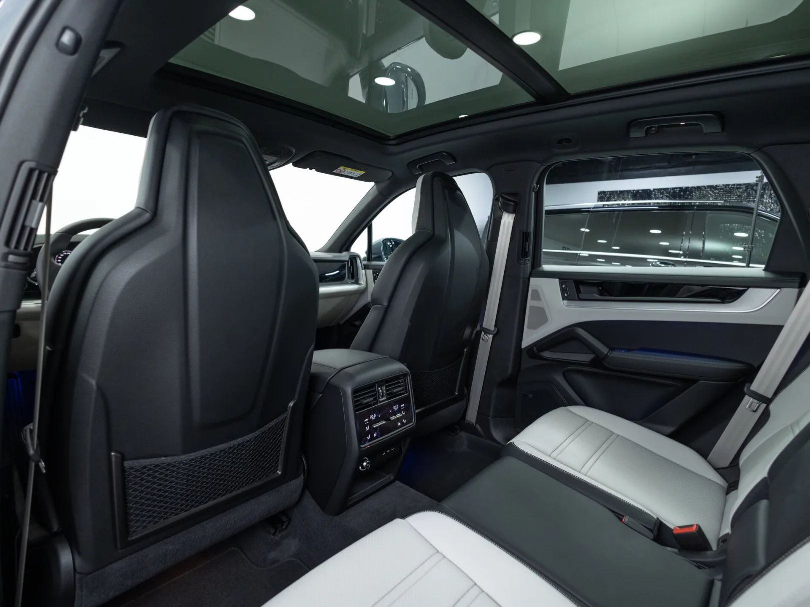 Porsche Cayenne Базовая III Рестайлинг, 2025 — экстерьер, фото 27