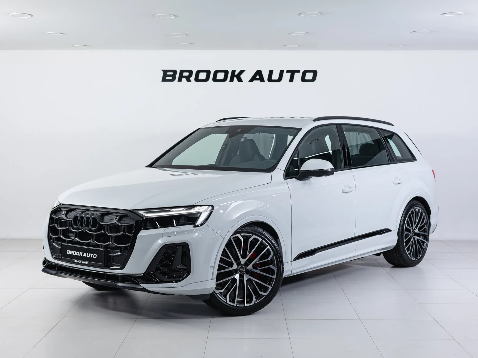 Audi Q7 55 TFSI quattro tiptronic II (4M) Рестайлинг 2, 2024 — экстерьер, фото 1
