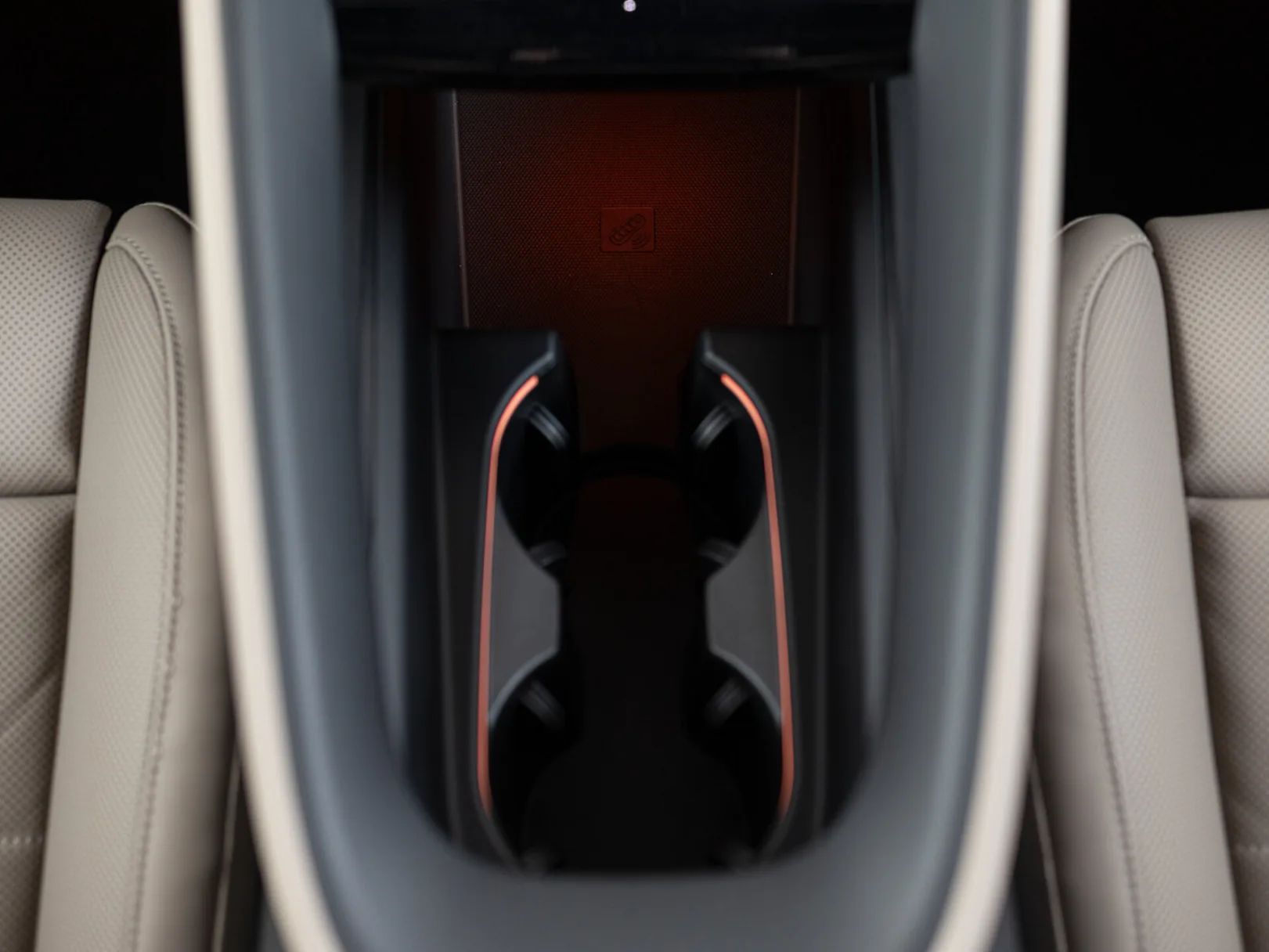 Porsche Macan Electric II, 2025 — экстерьер, фото 18