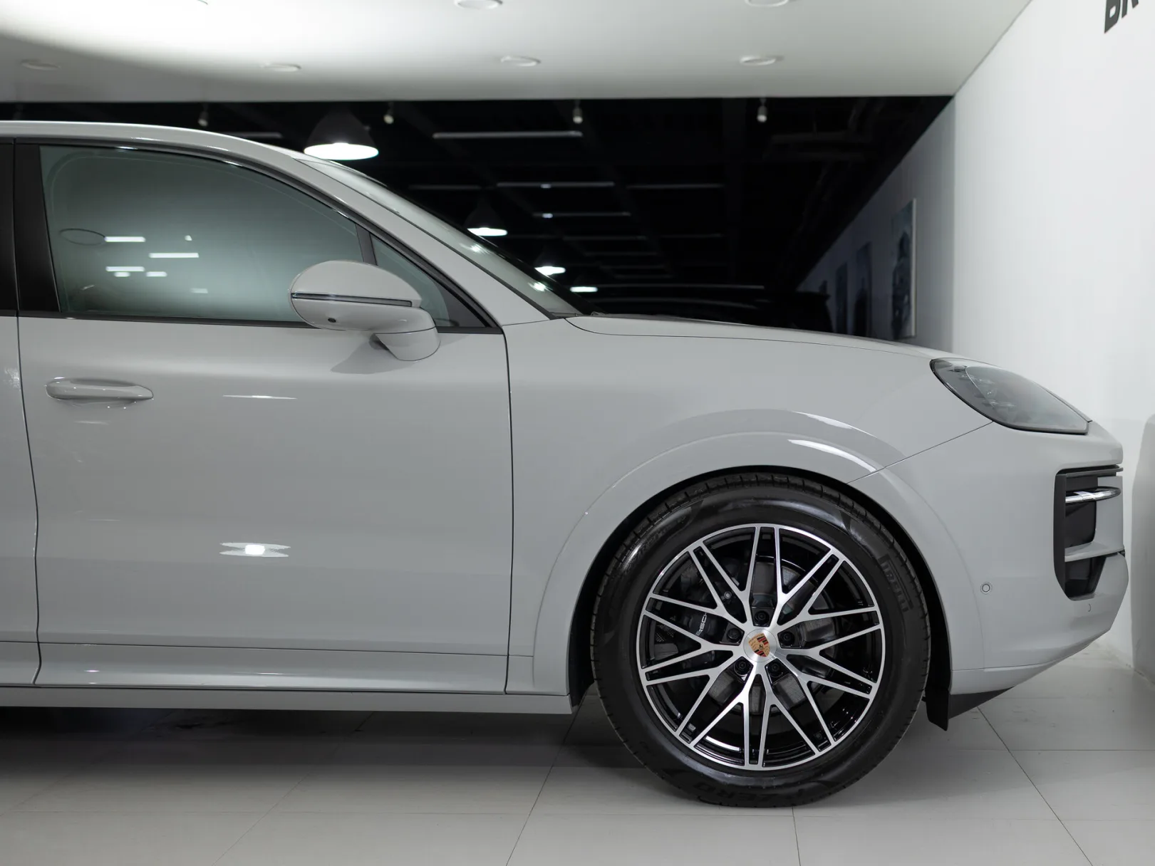 Porsche Cayenne Базовая III Рестайлинг, 2026 — экстерьер, фото 35