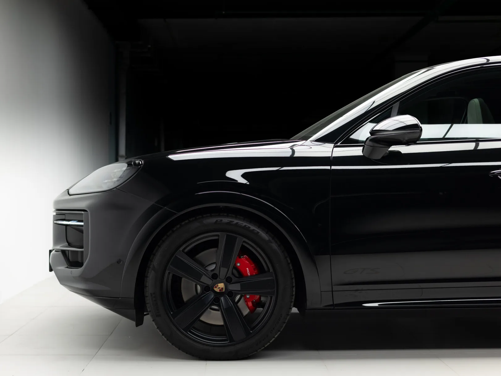 Porsche Cayenne GTS Coupé III Рестайлинг, 2026 — экстерьер, фото 40