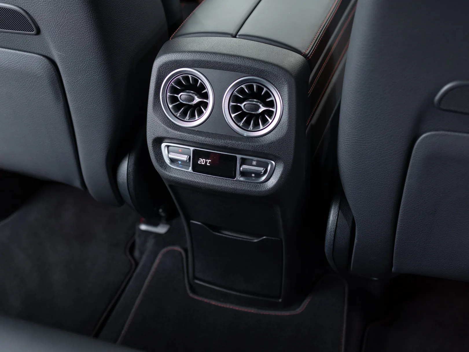 Mercedes-Benz G-Класс AMG G 63 II (W463), 2019 — экстерьер, фото 31