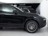 Porsche Cayenne Diesel Platinum Edition II Рестайлинг (958), 2017 — экстерьер, фото 32