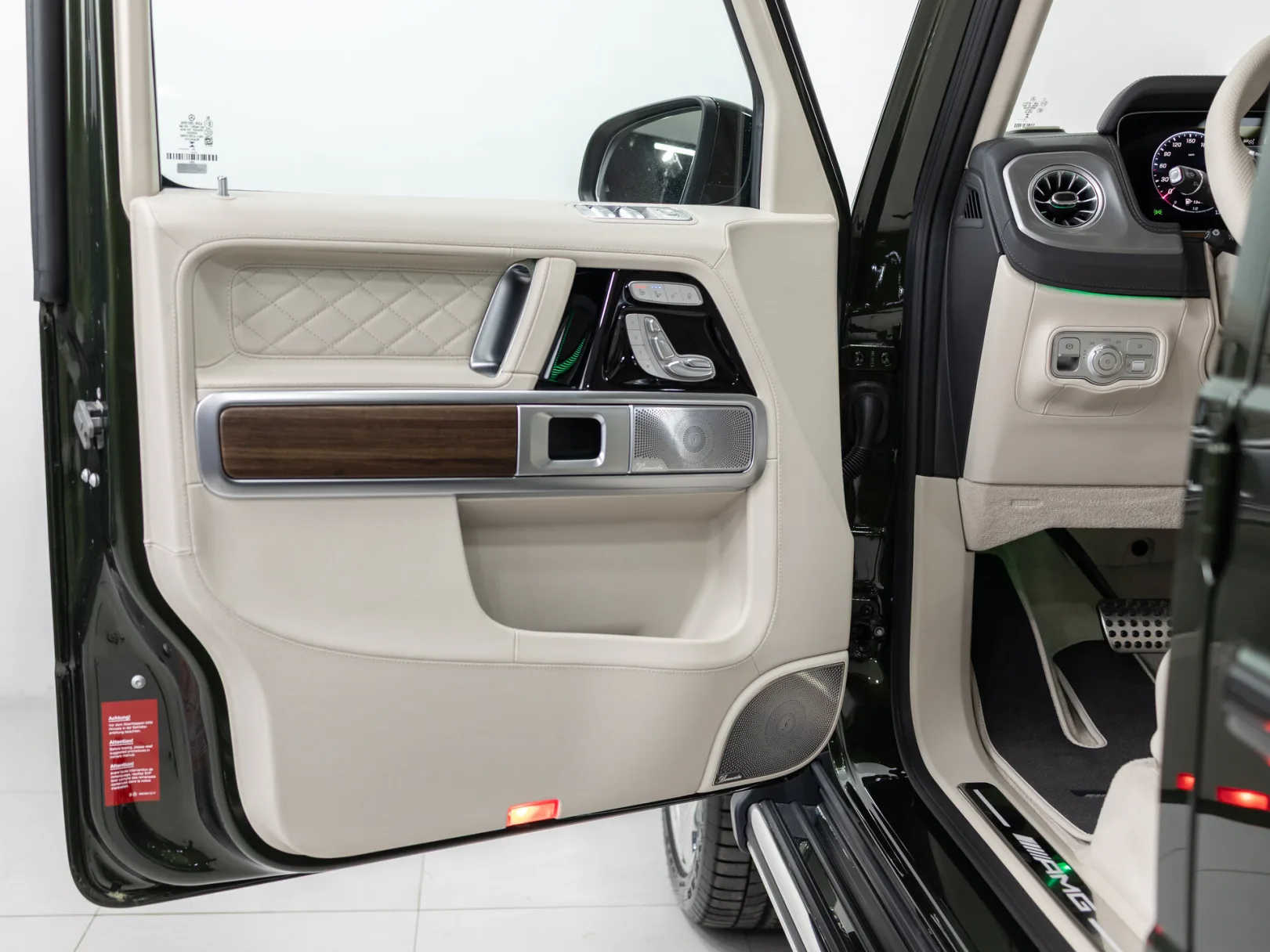 Mercedes-Benz G-Класс AMG G 63 II (W465) Рестайлинг, 2025 — экстерьер, фото 8