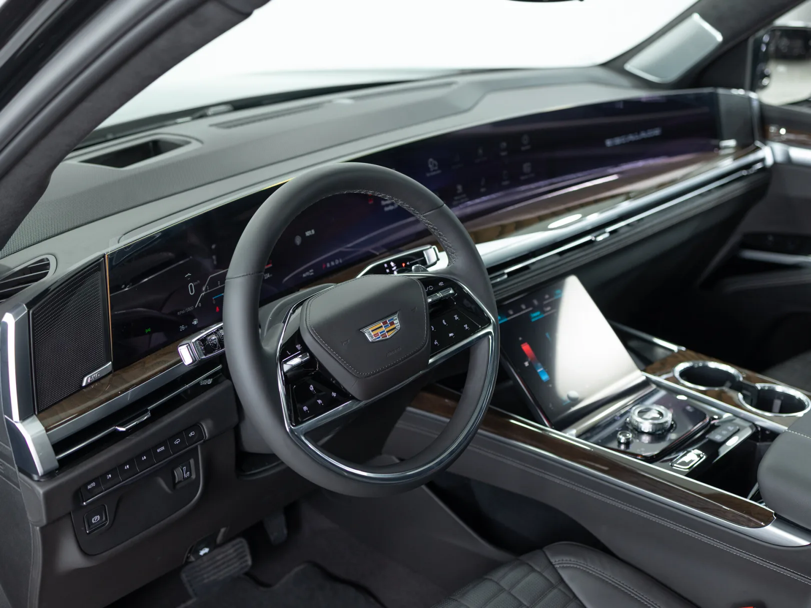 Cadillac Escalade Sport Platinum V Рестайлинг, 2025 — экстерьер, фото 10