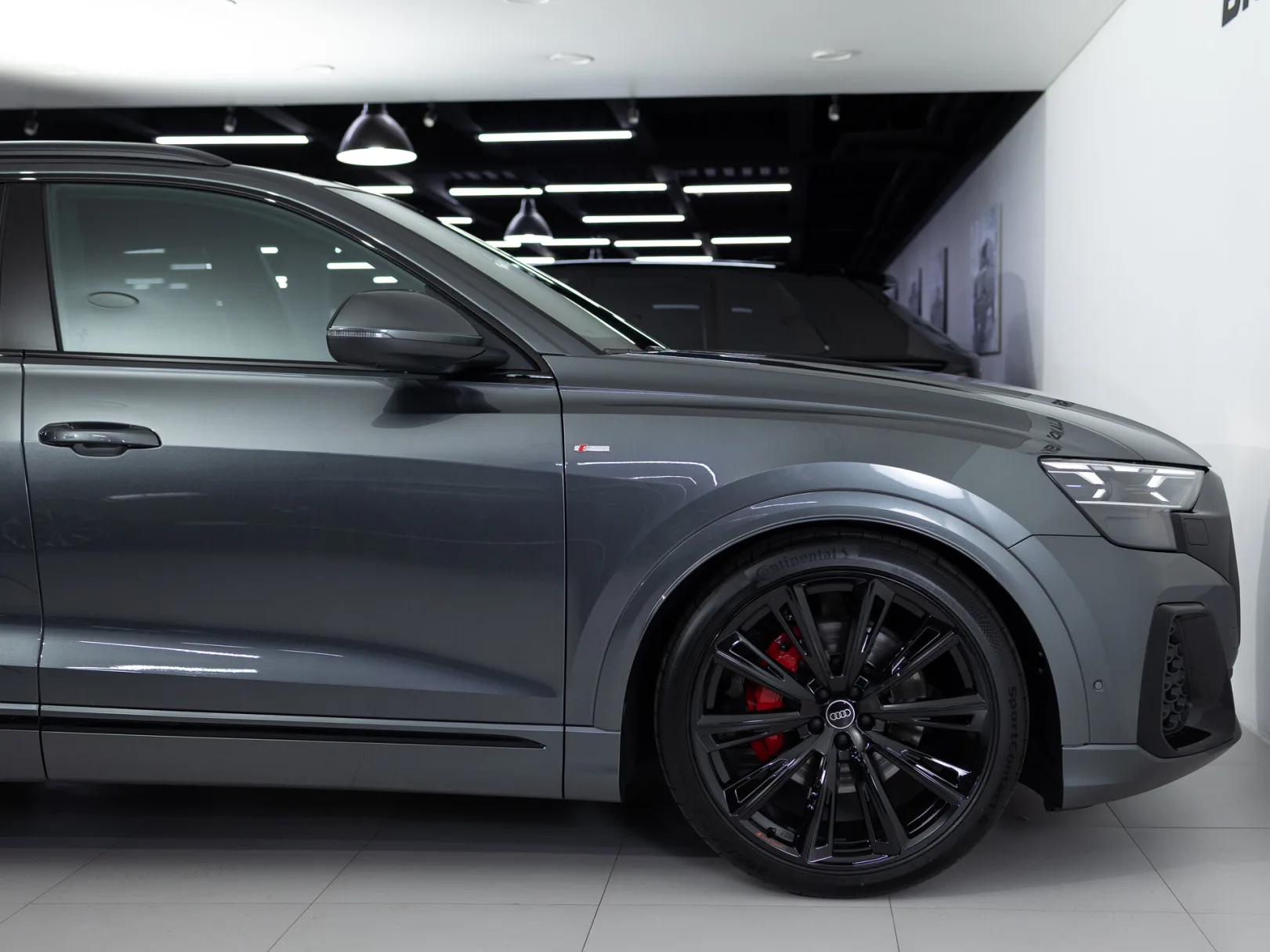 Audi Q8 55 TFSI I (4M) Рестайлинг, 2025 — экстерьер, фото 37