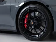 Porsche 911 Carrera 4 GTS VIII (992) Рестайлинг, 2025 — экстерьер, фото 37