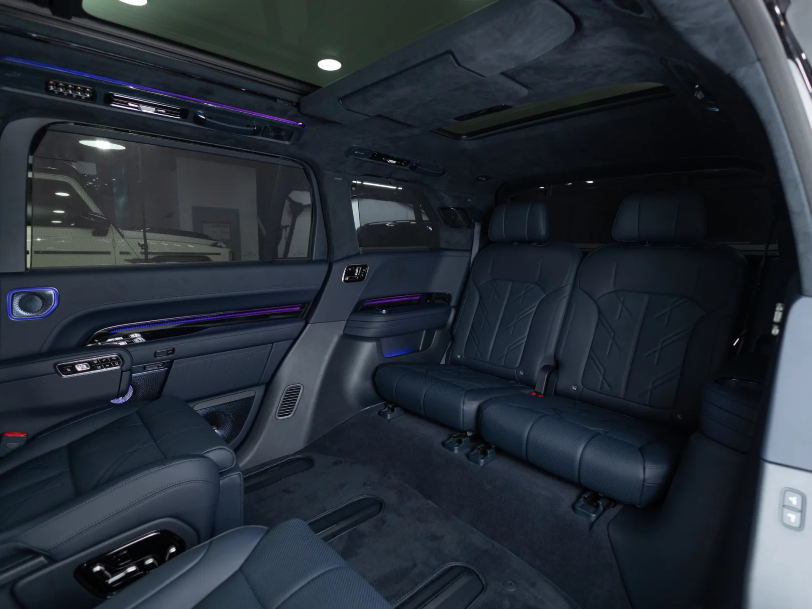 Zeekr 9X Max (6 seats) I, 2025 — экстерьер, фото 32