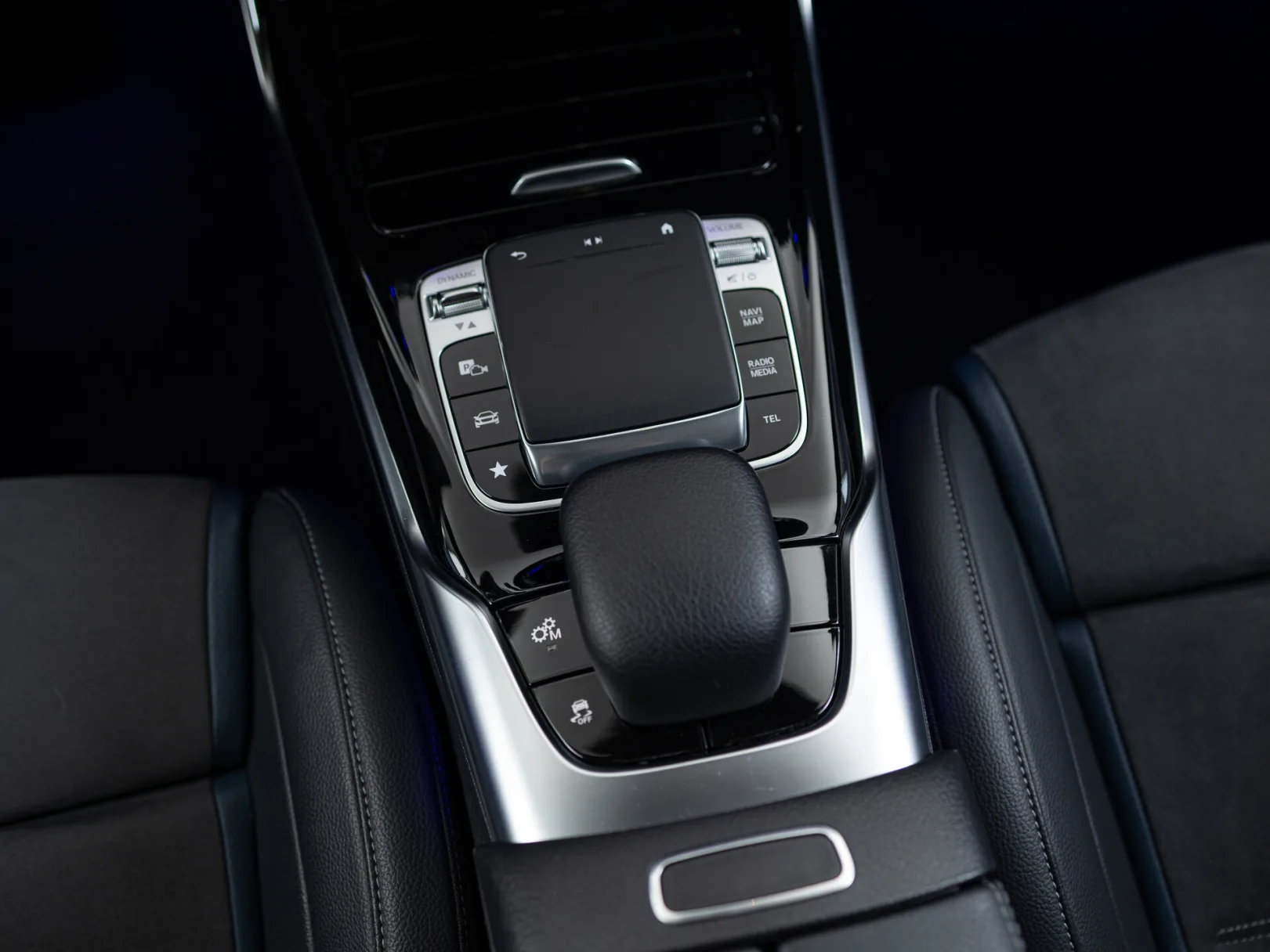 Mercedes-Benz A-Класс AMG A 35 4MATIC Особая Серия II (W177), 2019 — экстерьер, фото 19