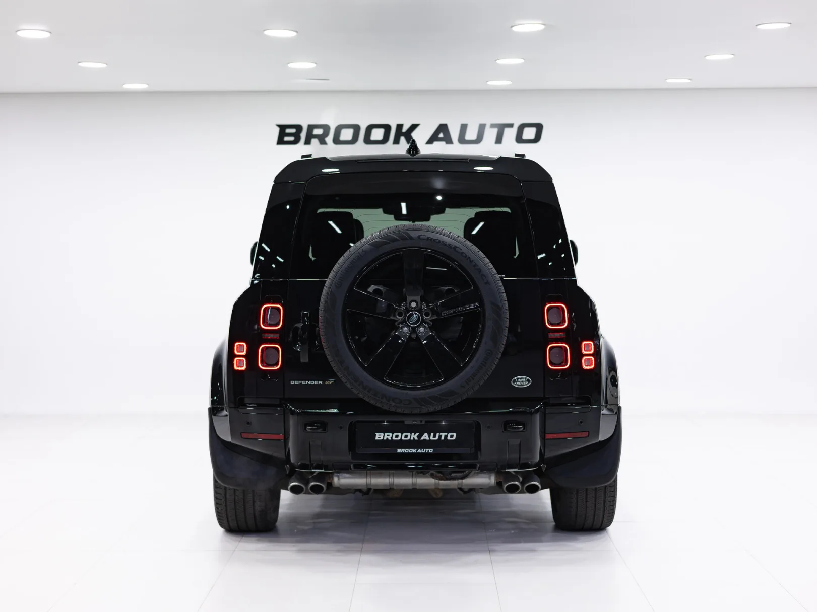 Land Rover Defender Bond Edition II, 2021 — экстерьер, фото 5